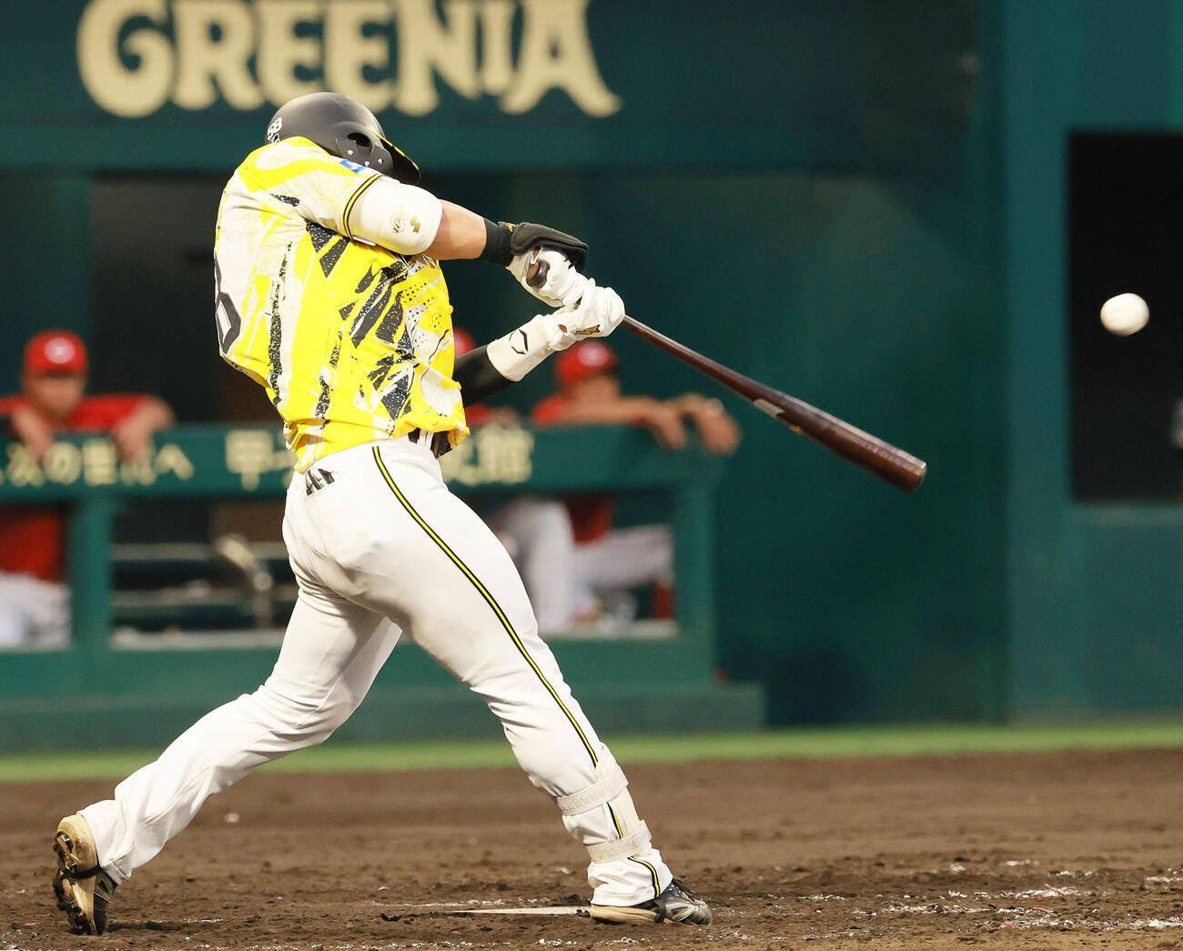 ファーム・リーグ阪神対広島　4回裏阪神2死、前川右京は左前打を放つ（撮影・上山淳一）