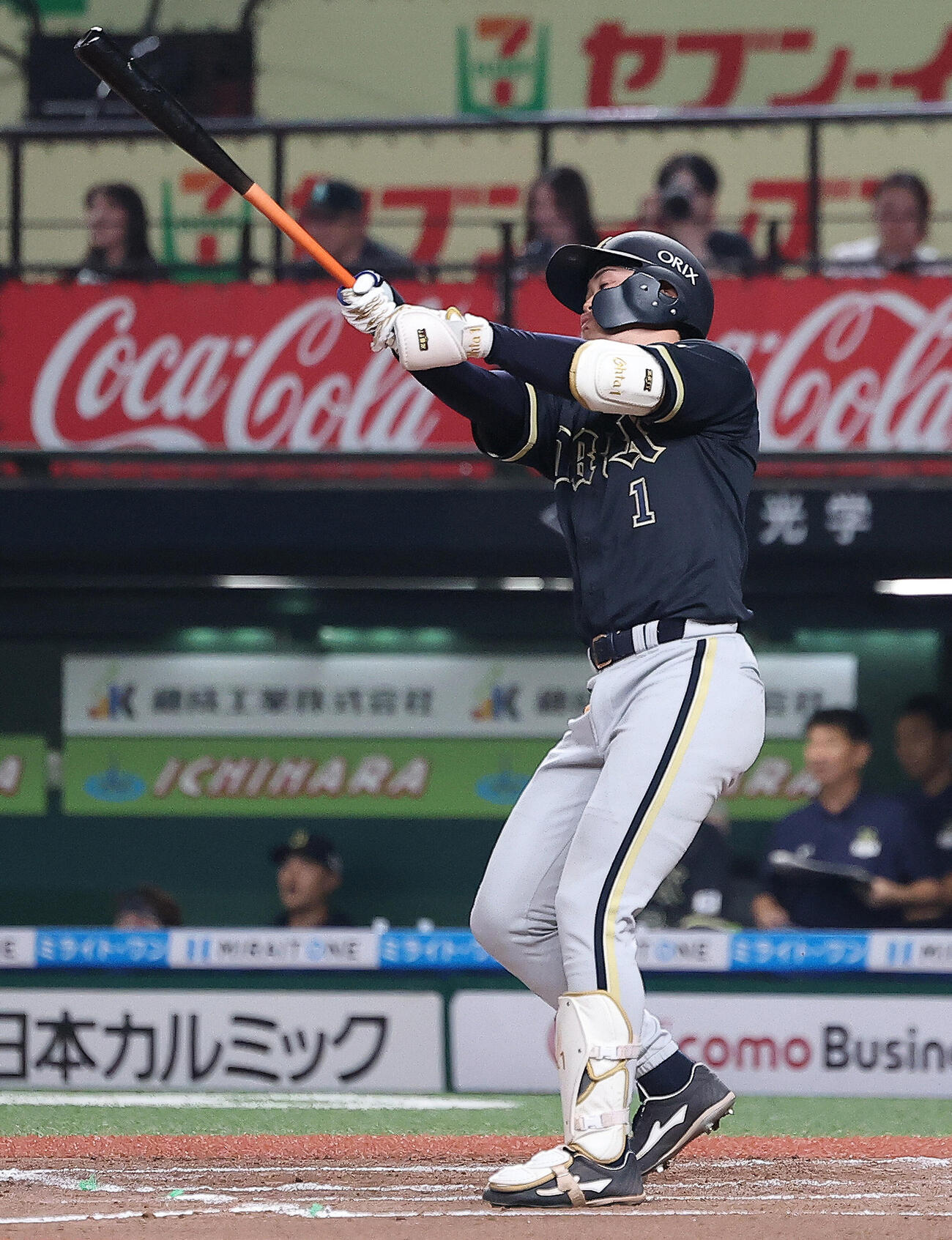 西武対オリックス　延長11回表オリックス無死、左越えソロ本塁打を放つ太田椋（撮影・河田真司）