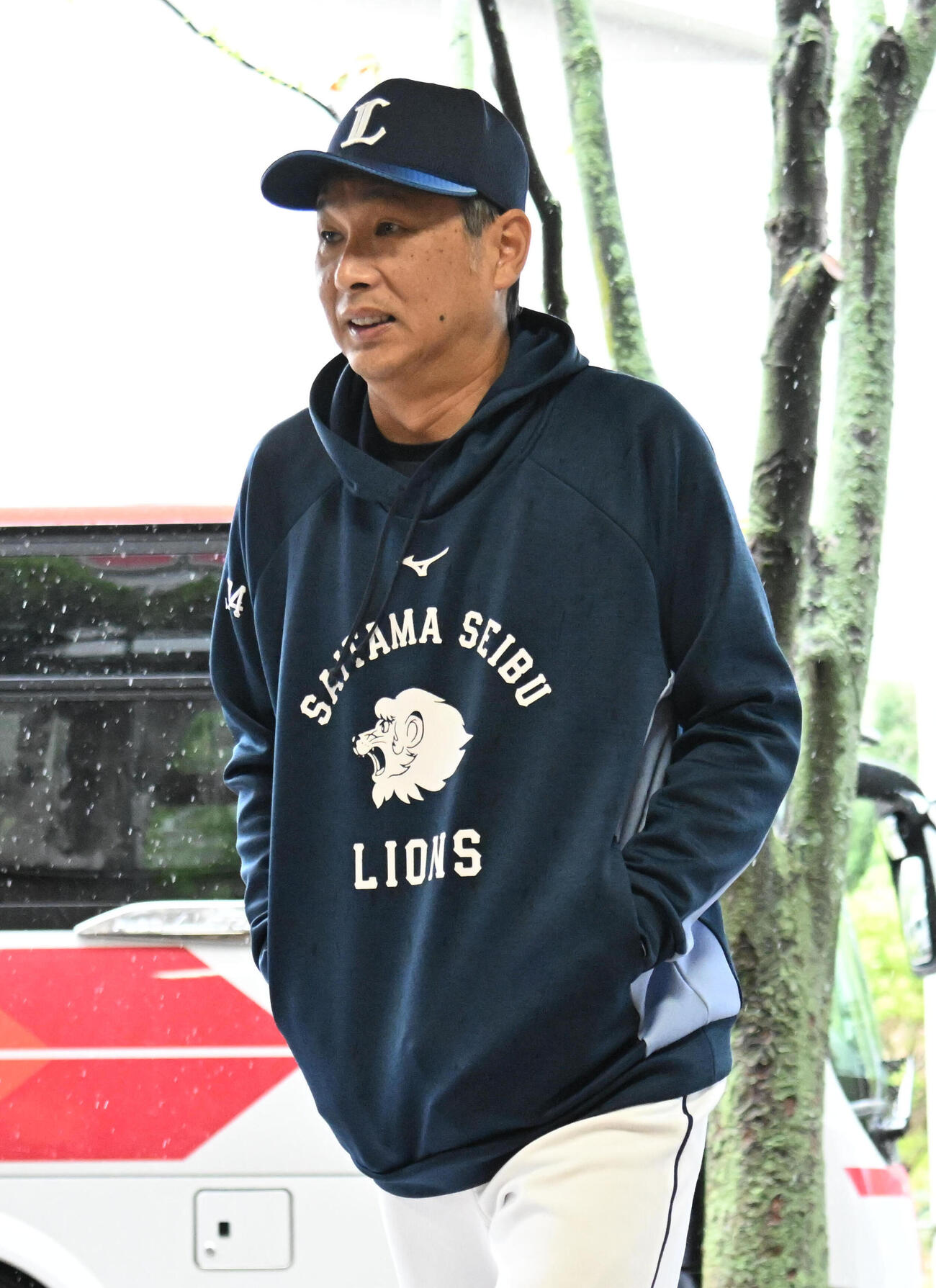 西武西口文也監督（2026年7月撮影）
