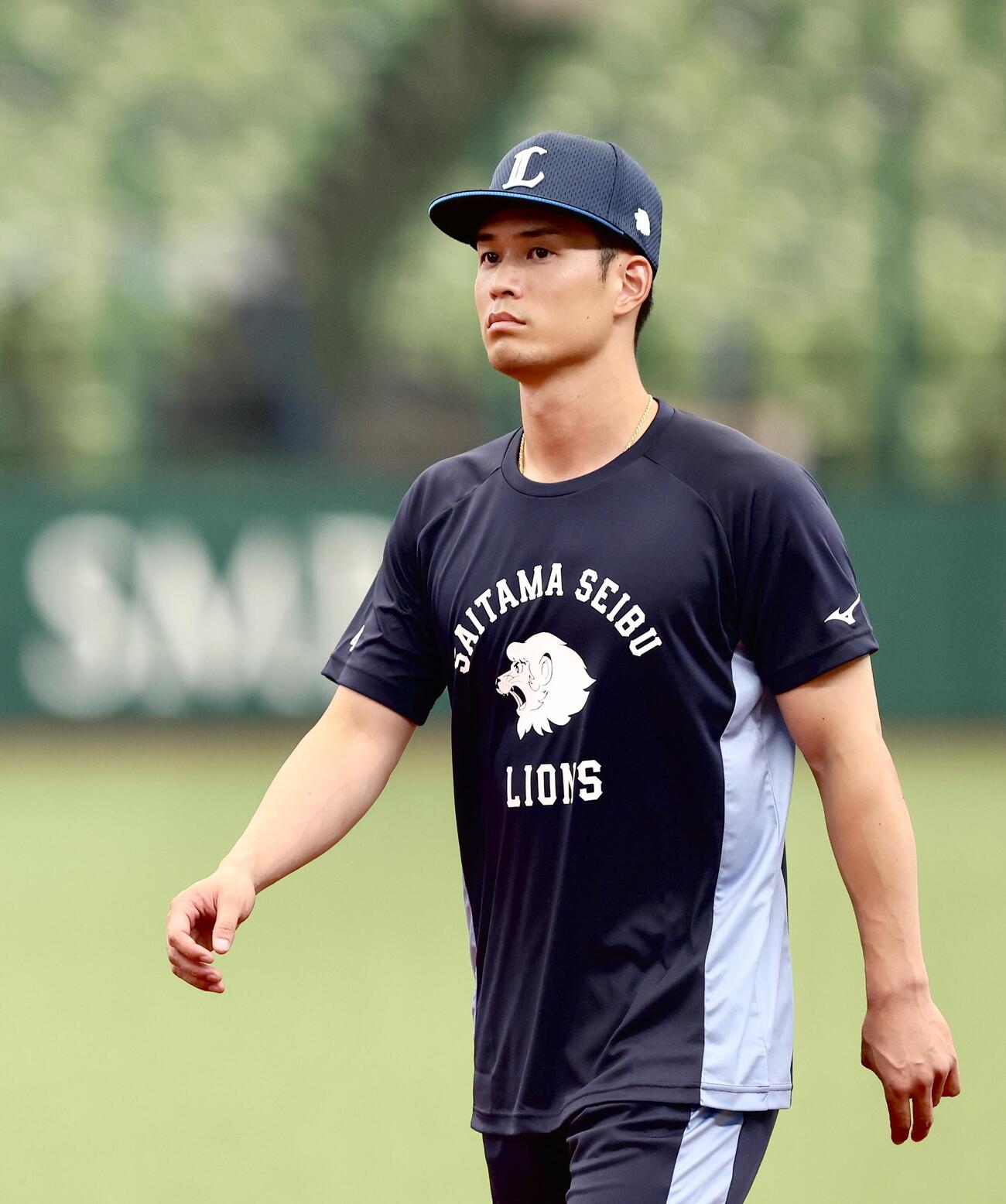 西武対オリックス　試合前、練習に臨む若林楽人（撮影・河田真司）