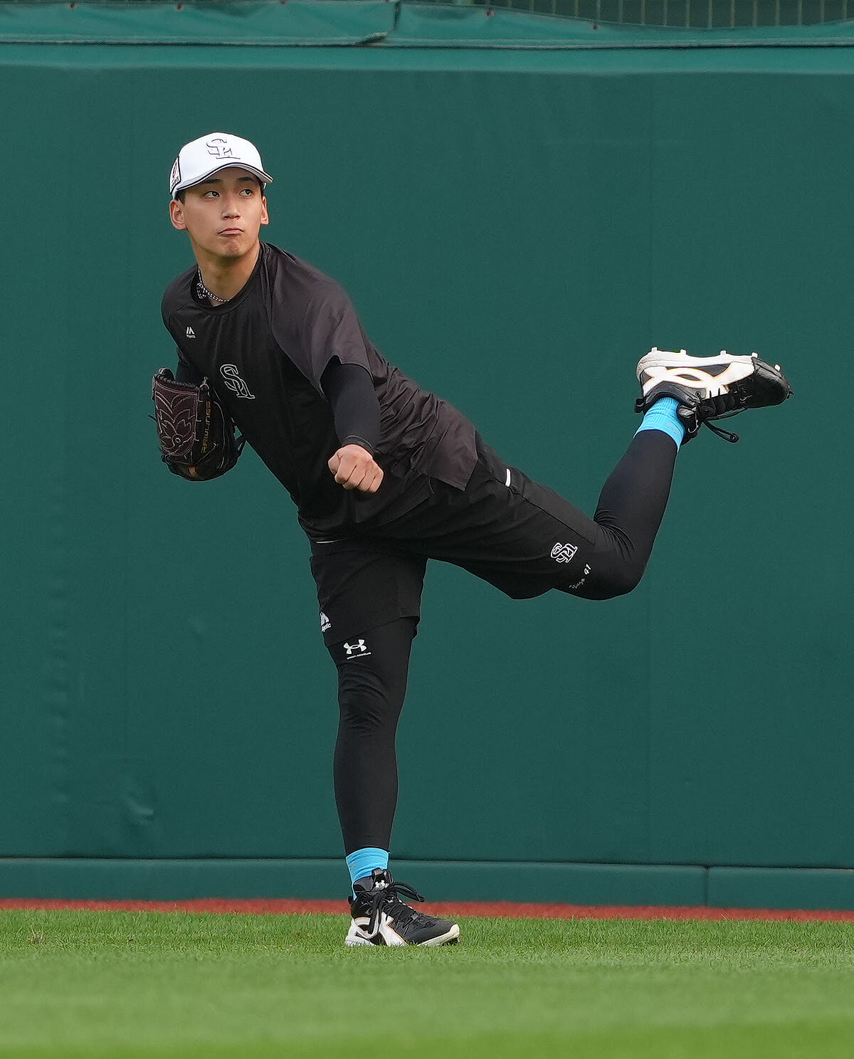 楽天対ソフトバンク　調整するソフトバンク前田悠伍（撮影・足立雅史）