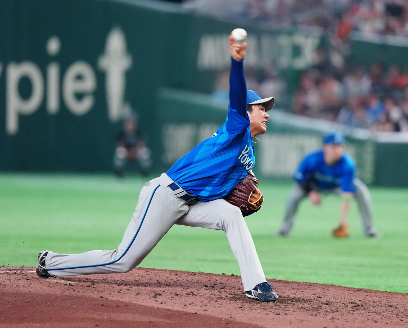 巨人対DeNA　力投するDeNA先発の篠木健太郎（撮影・江口和貴）