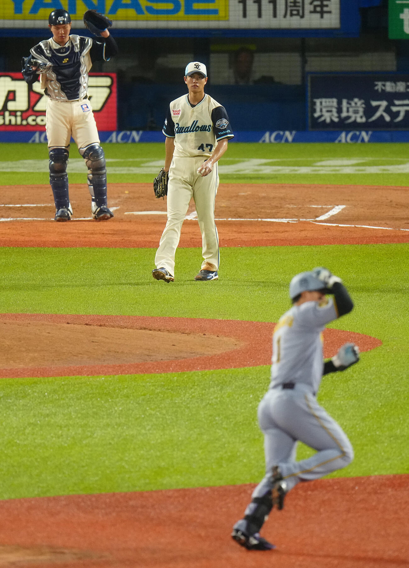 ヤクルト対阪神　3回表阪神1死一塁、森下翔太に2点本塁打を浴びる高橋奎二（撮影・鈴木みどり）