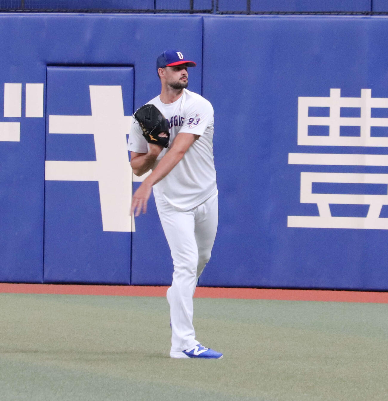 キャッチボールを行うカイル・マラー投手(2026年6月撮影)
