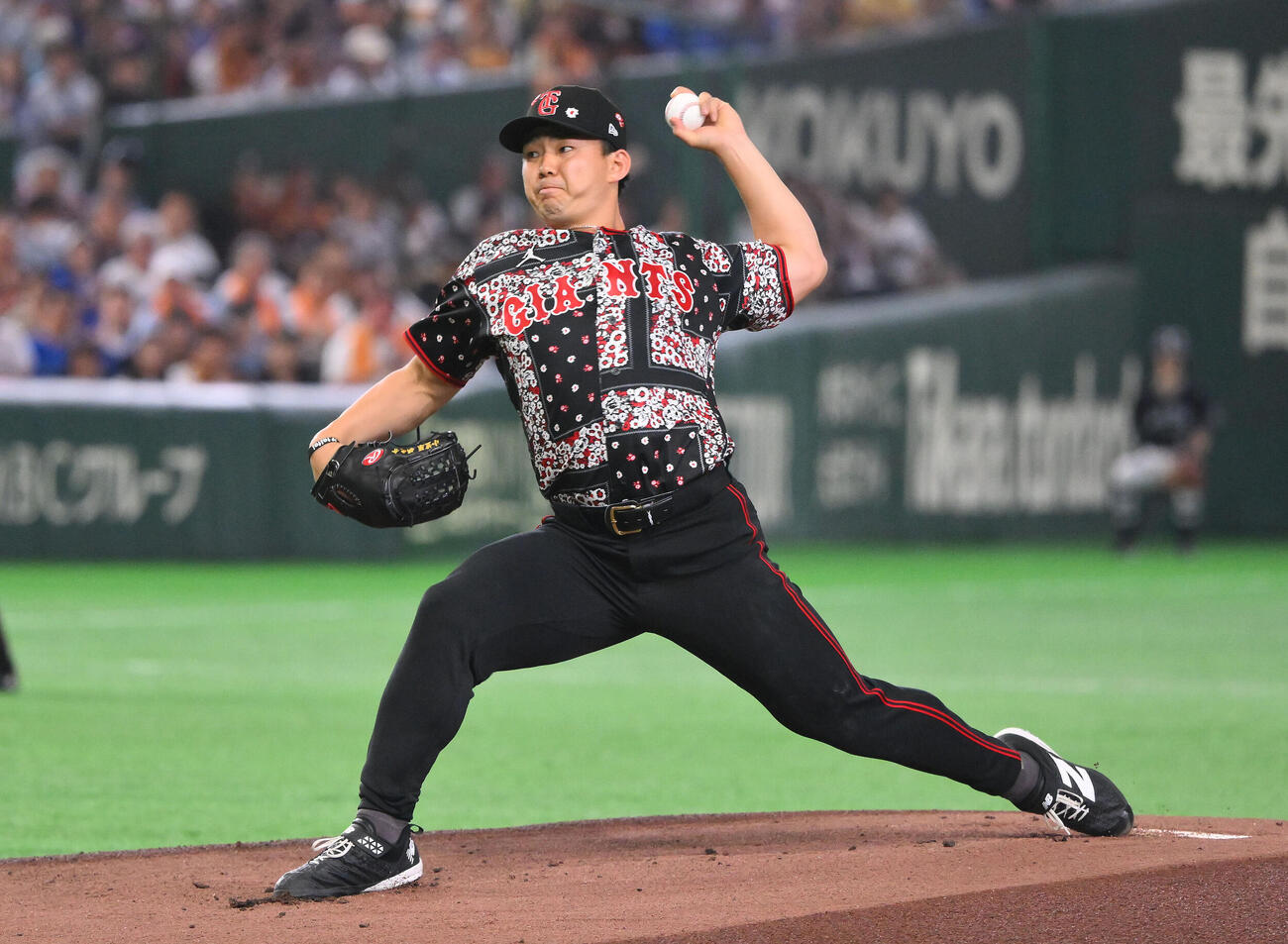 巨人対DeNA　巨人先発の小笠原慎之介（撮影・滝沢徹郎）