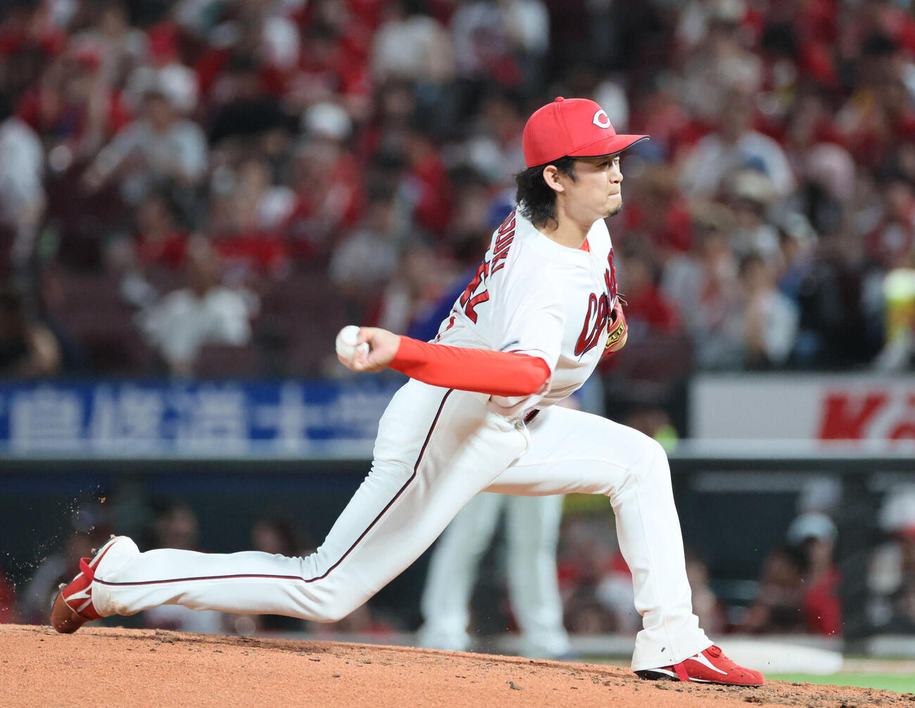 広島対中日　4回から登板、広島2番手の鈴木健矢（撮影・加藤孝規）