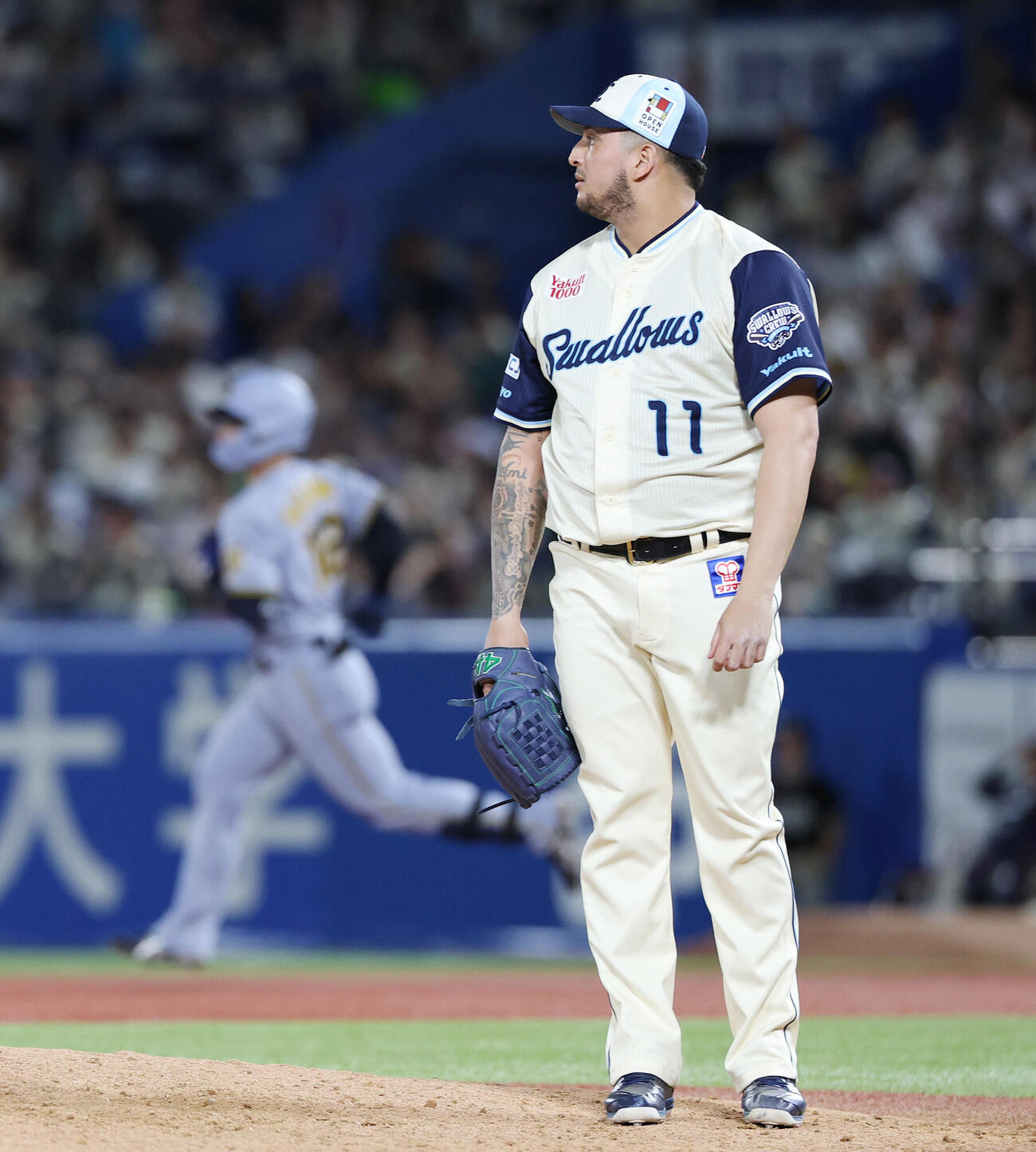ヤクルト対阪神　9回表阪神無死、坂本誠志郎に本塁打を浴びるホセ・キハダ（撮影・宮地輝）