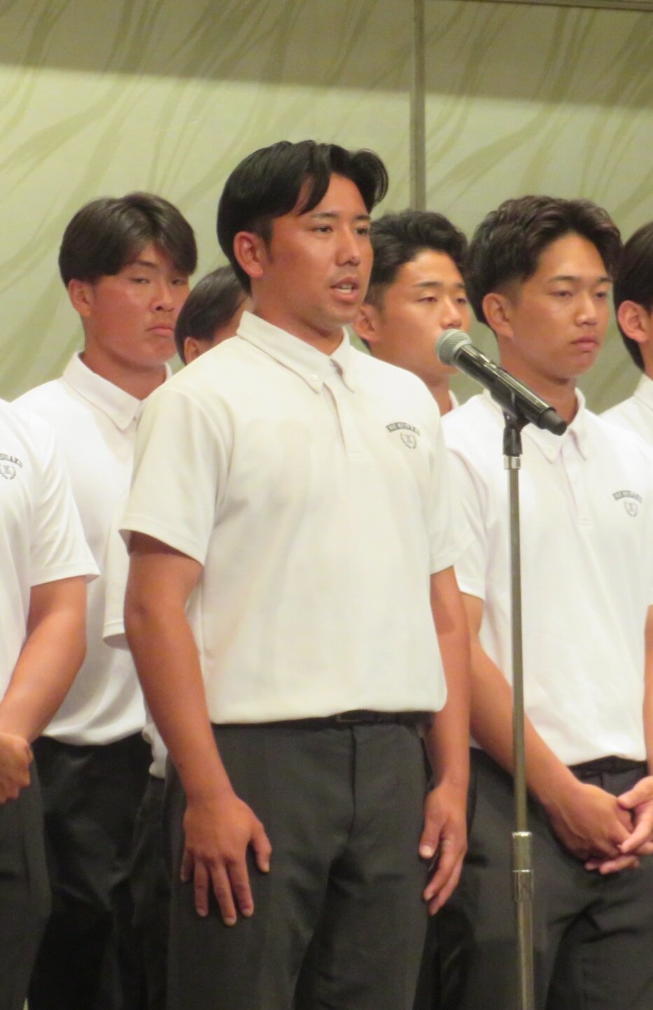 国学院大の優勝報告会で選手を代表し、あいさつをした赤堀颯主将