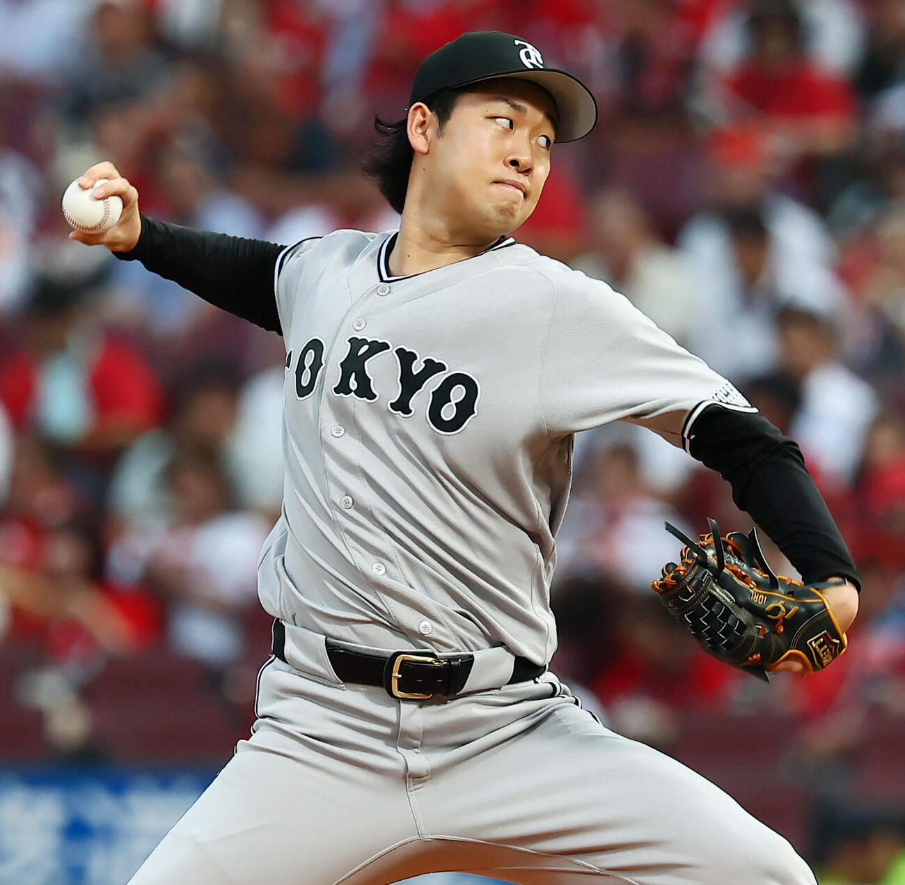広島対巨人　広島戦に先発する巨人山崎伊織（撮影・加藤哉）
