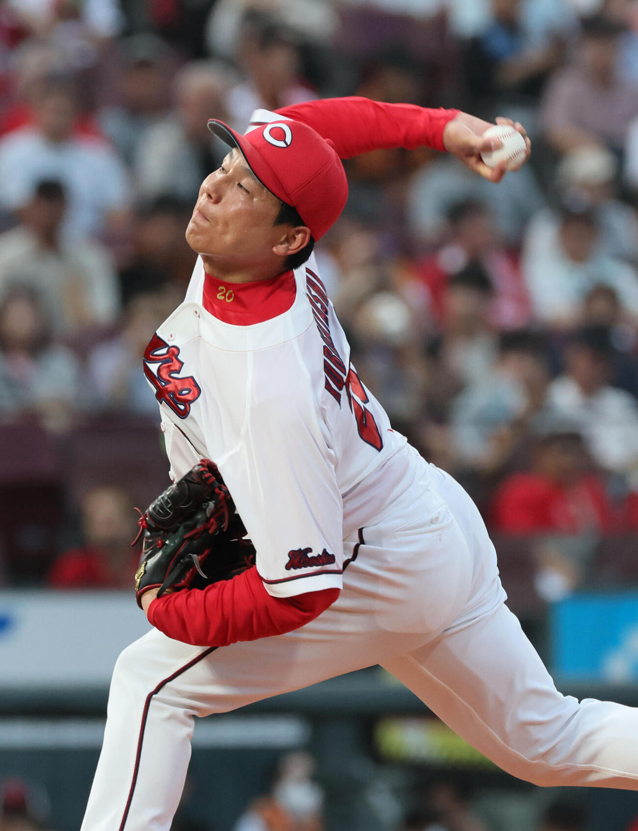 広島対巨人　広島先発の栗林良吏（撮影・加藤孝規）