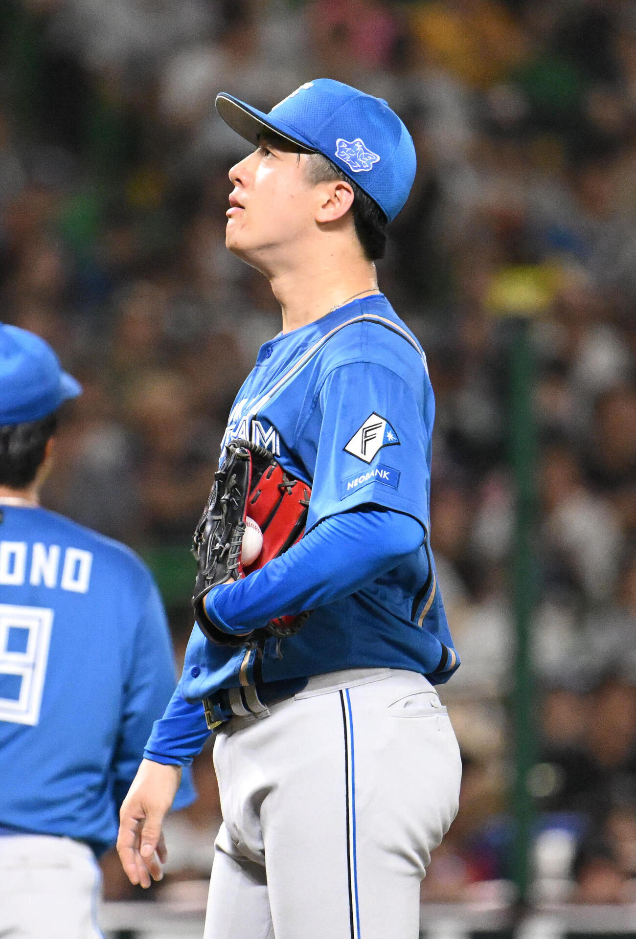 ソフトバンク対日本ハム　2回裏、失点を許し厳しい表情の北山亘基（撮影・林敢治）