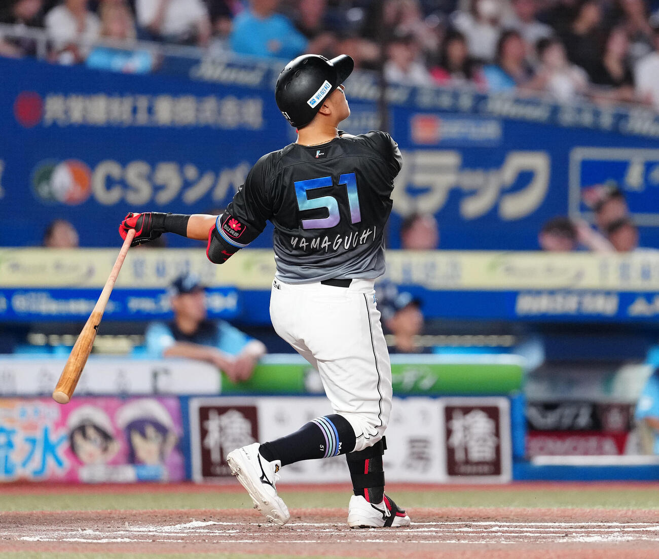 ロッテ対西武　6回裏ロッテ無死、左越え本塁打を放つ山口航輝（撮影・鈴木みどり）