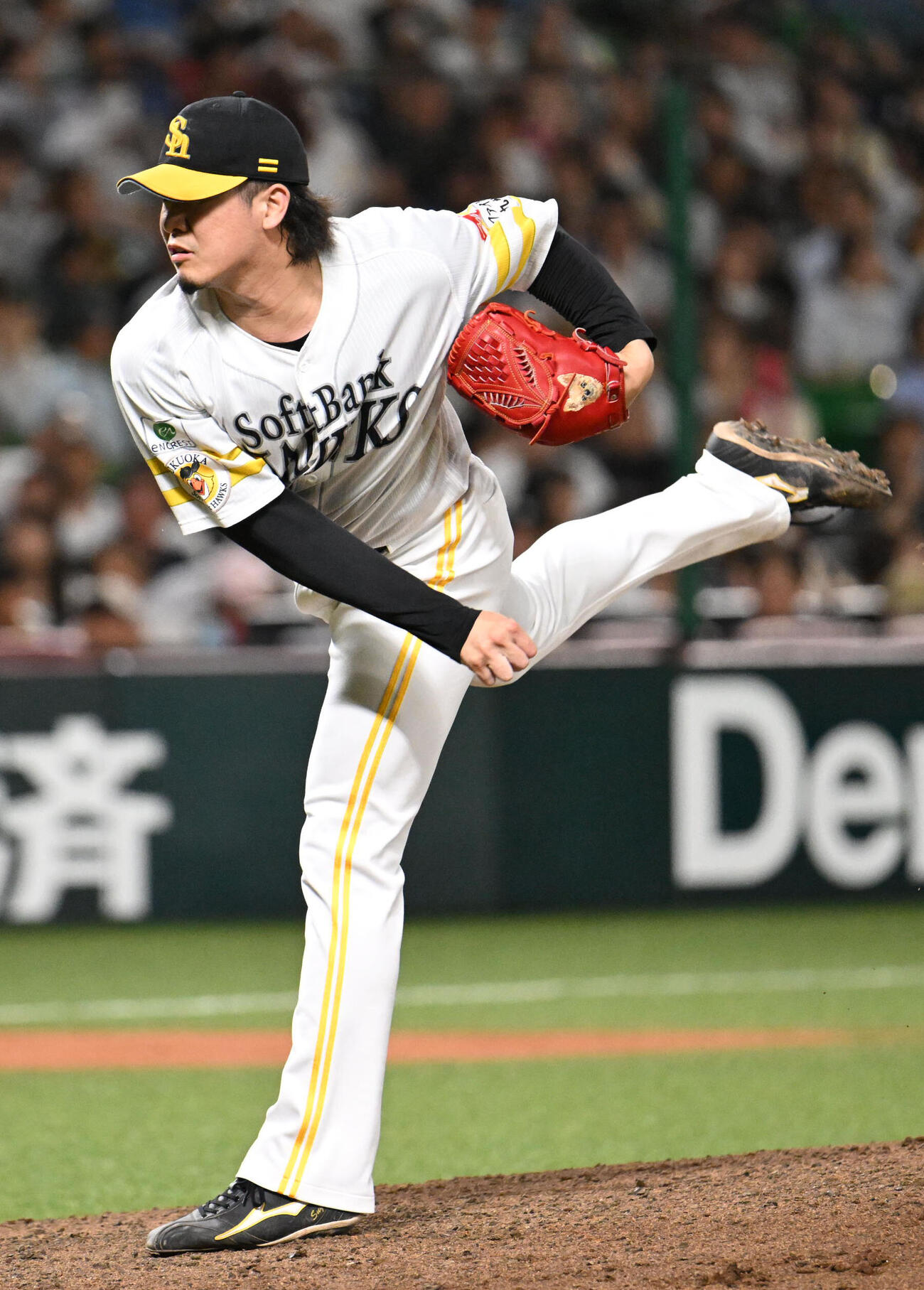 ソフトバンク対日本ハム　ソフトバンク6番手投手の杉山一樹（撮影・林敢治）