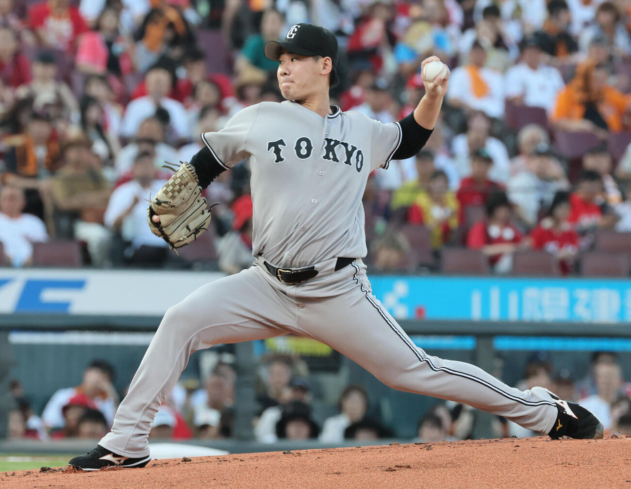 広島対巨人　巨人先発の井上温大（撮影・加藤孝規）