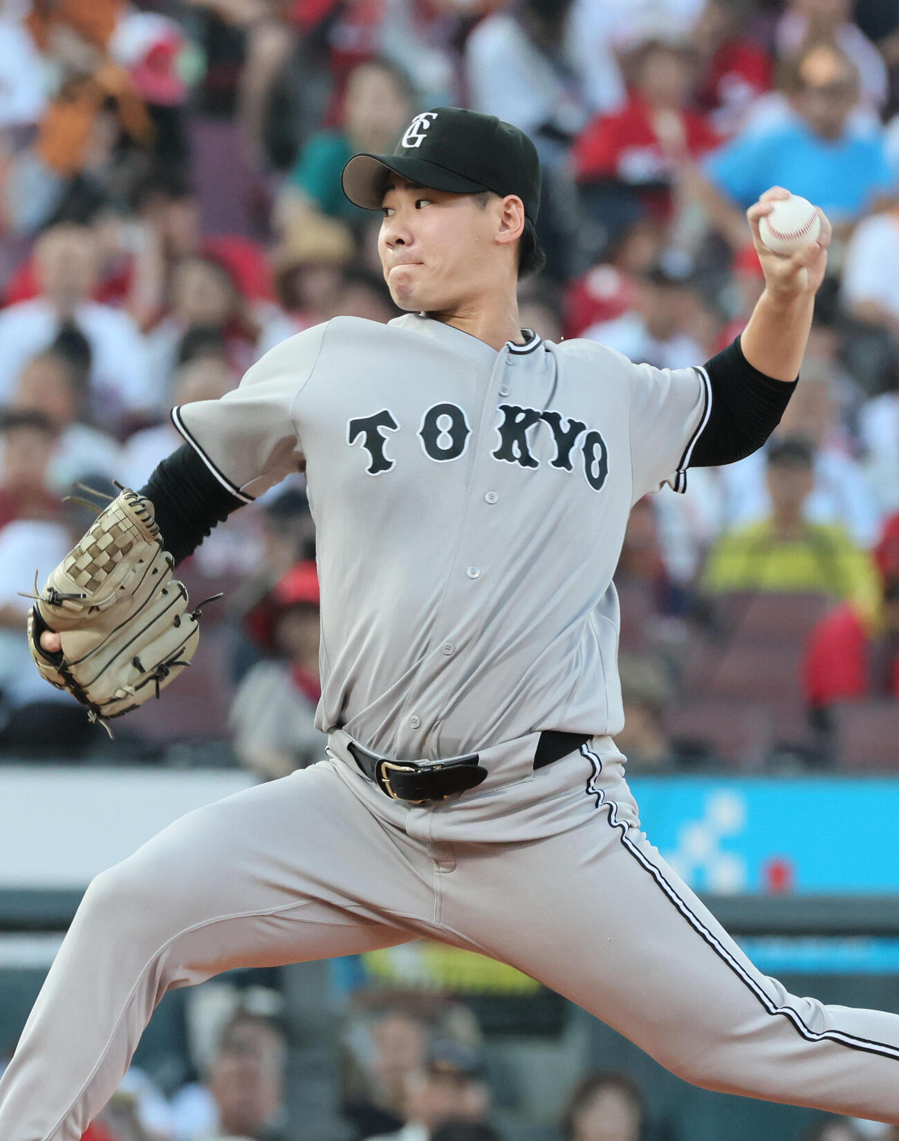 広島対巨人　巨人先発の井上温大（撮影・加藤孝規）