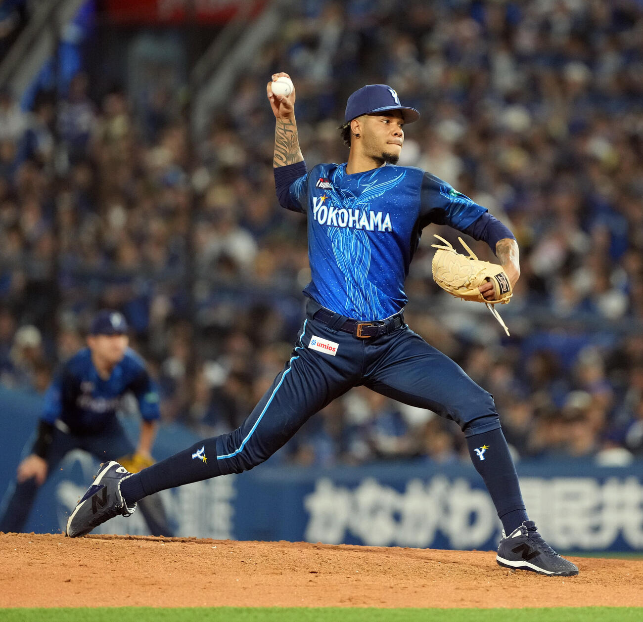 DeNA対阪神　8回からマウンドに上がったDeNAハンセル・マルセリーノ（撮影・たえ見朱実）