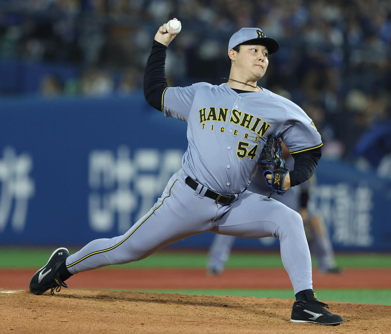 DeNA対阪神　7回裏、力投する木下里都（撮影・河田真司）