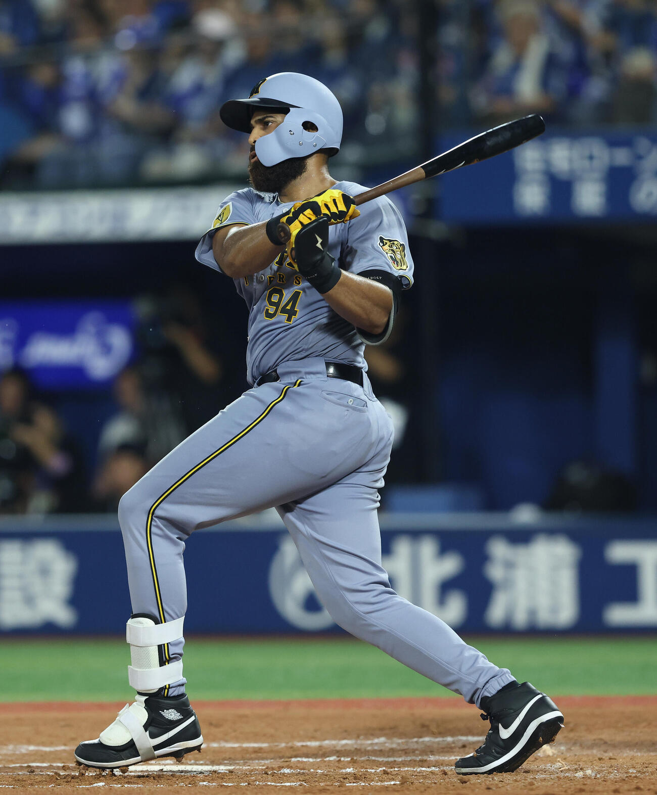 DeNA対阪神　7回表阪神無死、左前打を放つガルシア（撮影・河田真司）