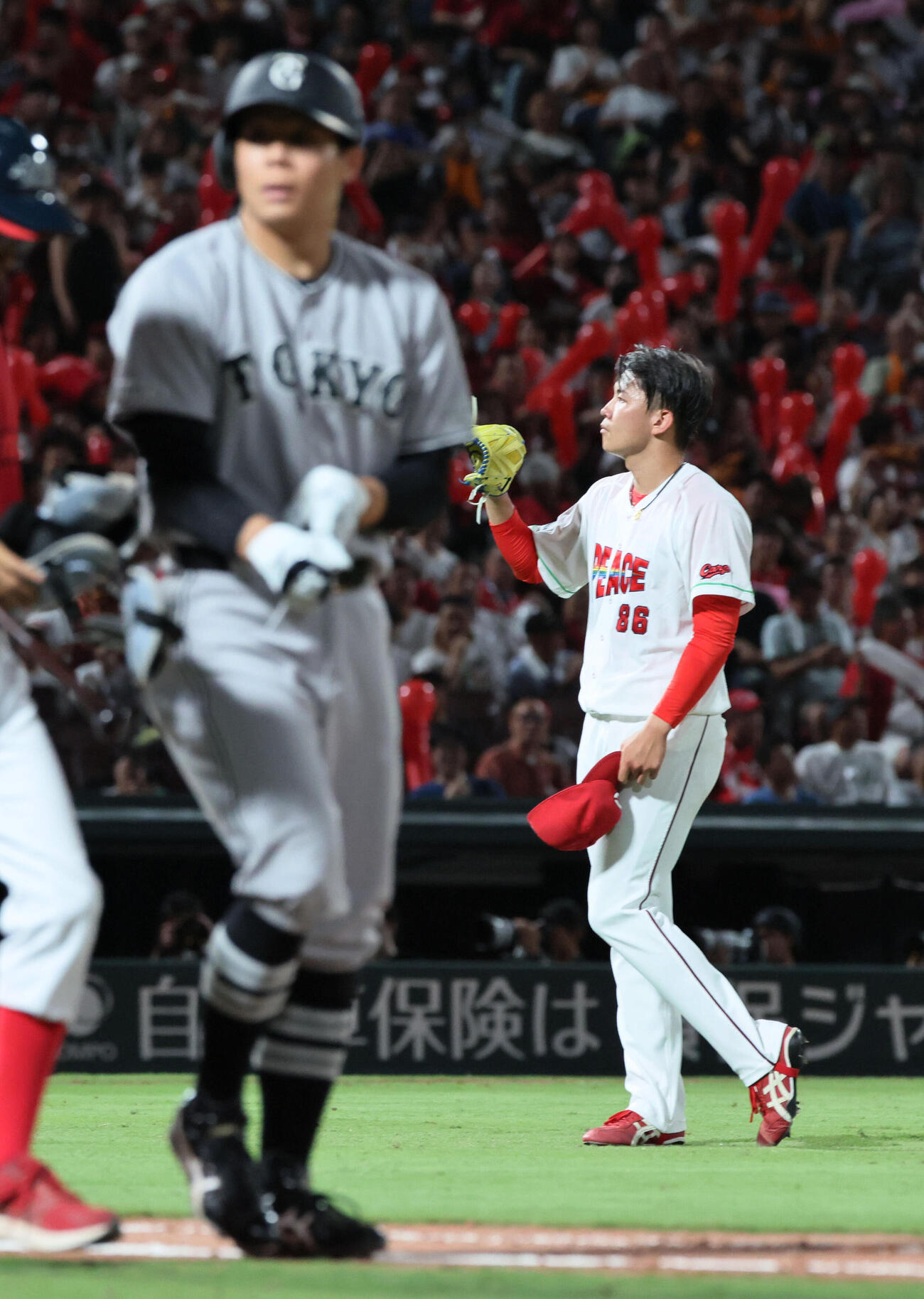 広島対巨人　ピースナイター2026 7回表巨人2死満塁、広辻大雅は佐々木俊輔に押し出し四球（撮影・加藤孝規）
