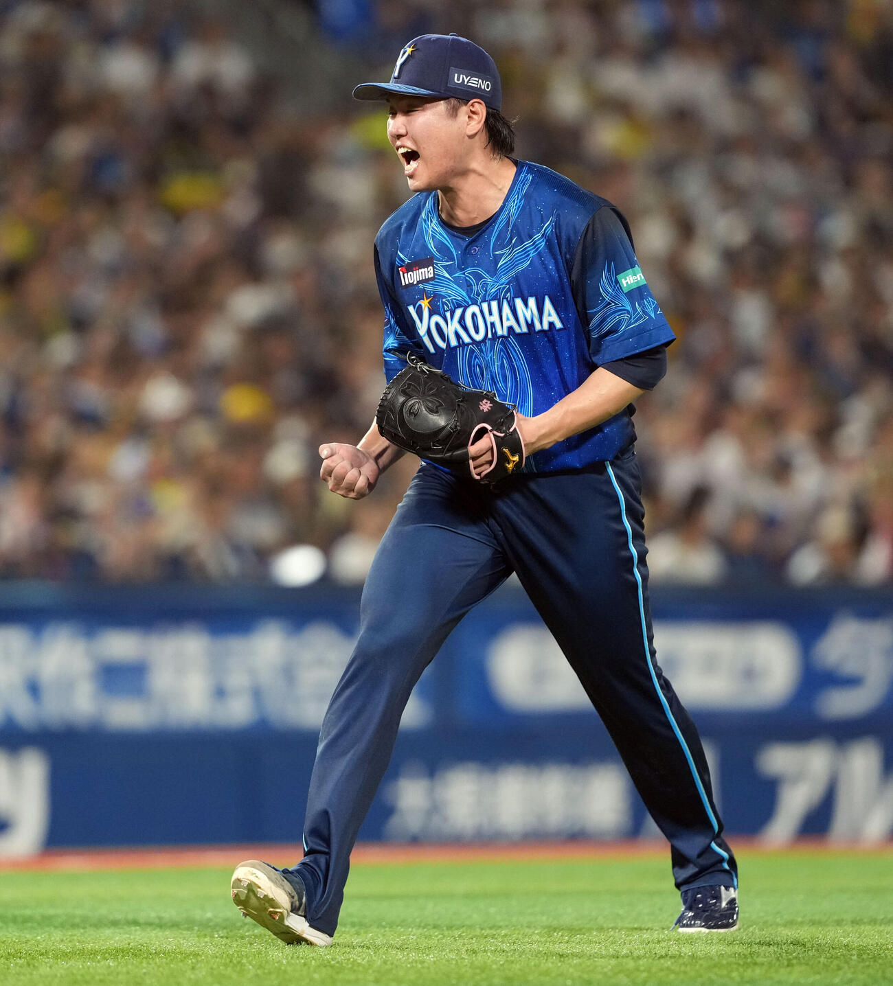 DeNA対阪神　6回表阪神2死一、三塁、大山悠輔を遊ゴロに仕留めほえる若松尚輝（撮影・たえ見朱実）