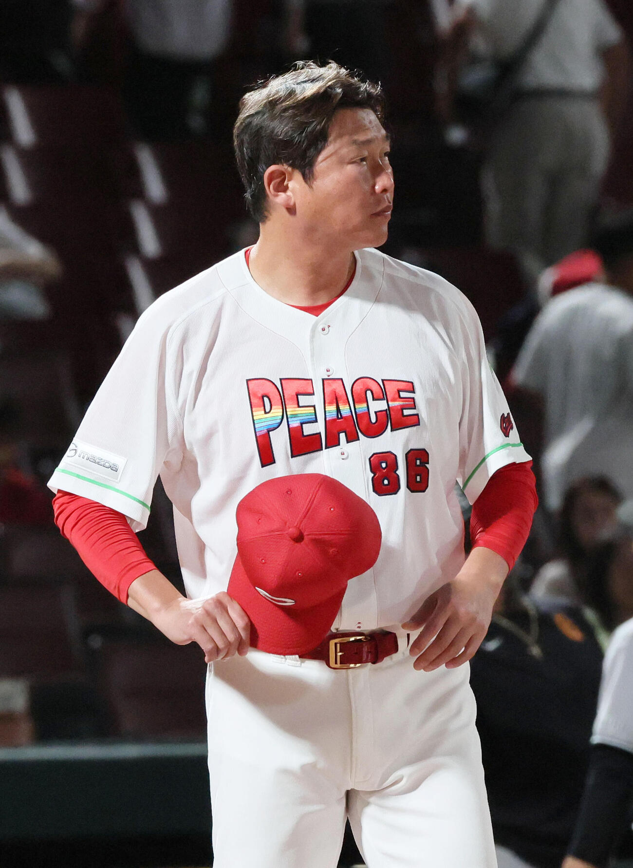 広島対巨人　ピースナイター2026　敗れた広島新井貴浩監督（撮影・加藤孝規）