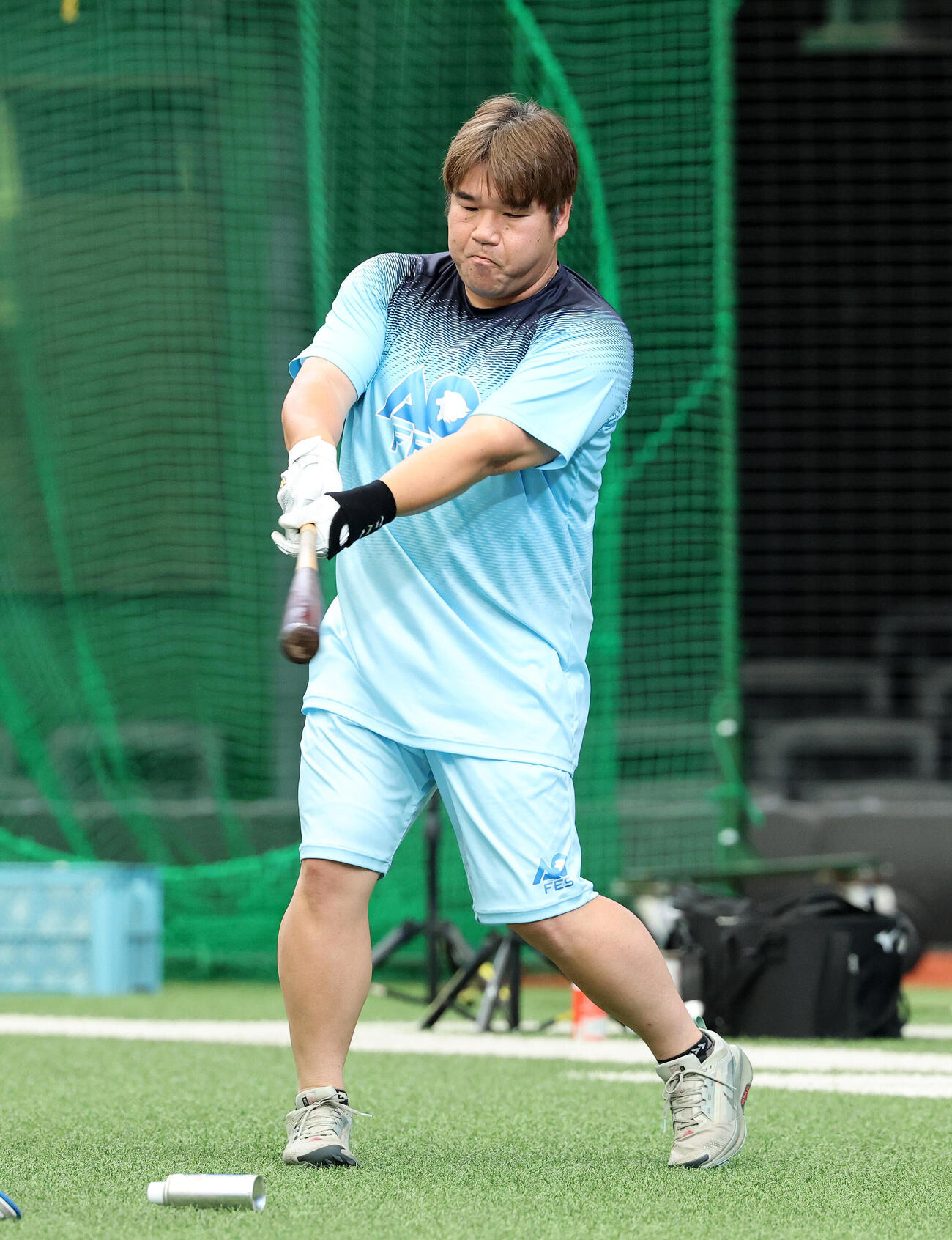 西武対ソフトバンク　打撃練習する西武中村剛也（撮影・鈴木正人）