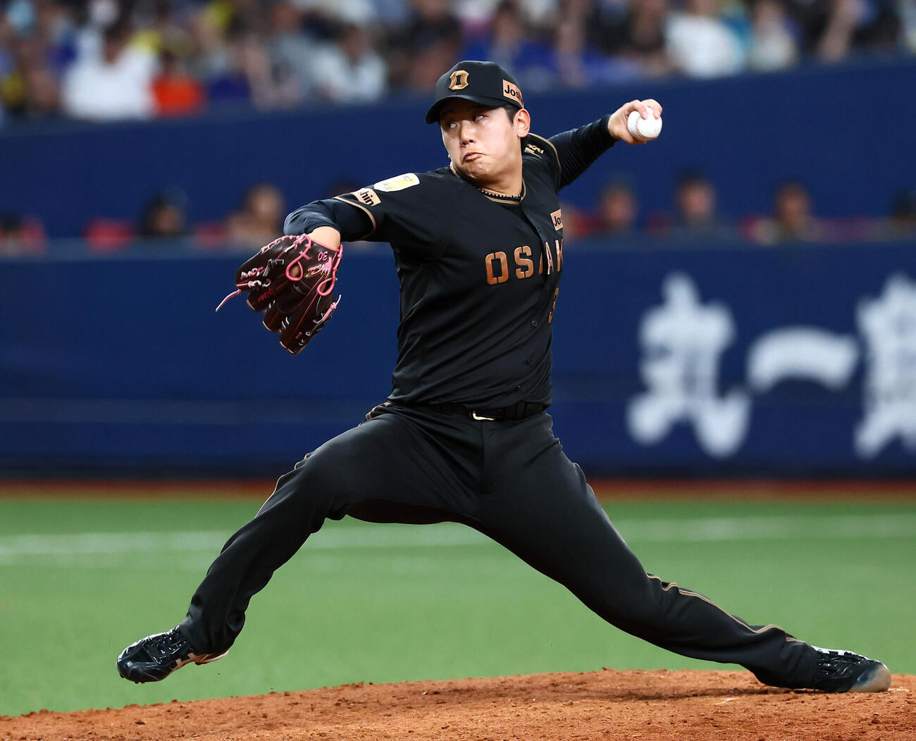 阪神対中日　6回表、阪神3番手で登板する門別啓人（撮影・加藤哉）