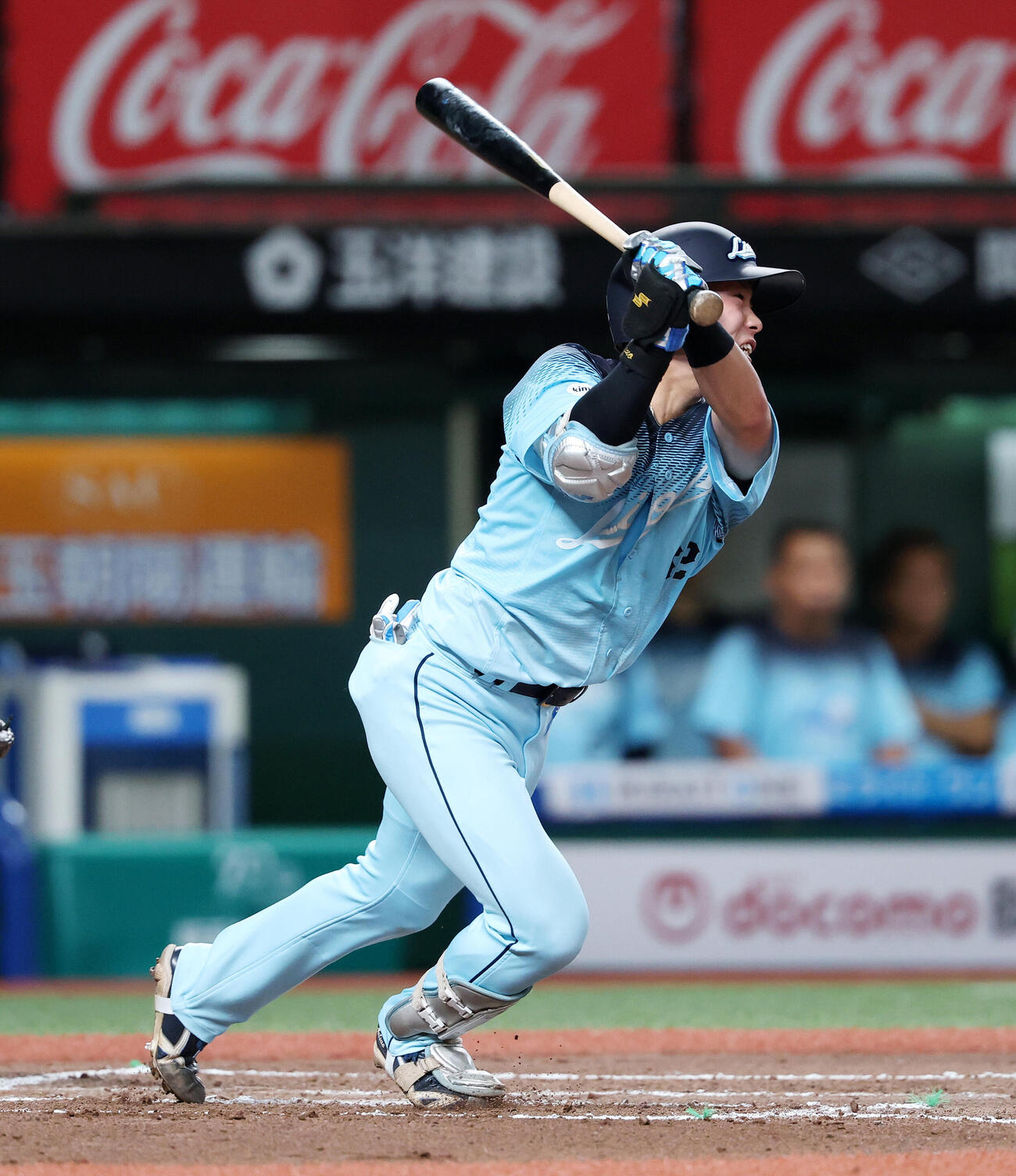 西武対ソフトバンク　6回裏西武1死、滝沢夏央は中前打を放つ（撮影・鈴木正人）