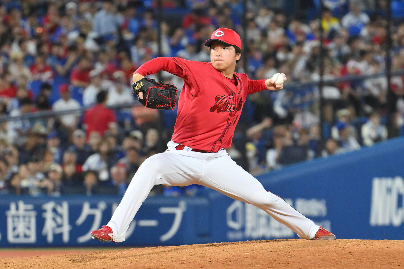 DeNA対広島　広島7番手で登板する黒原拓未（撮影・滝沢徹郎）