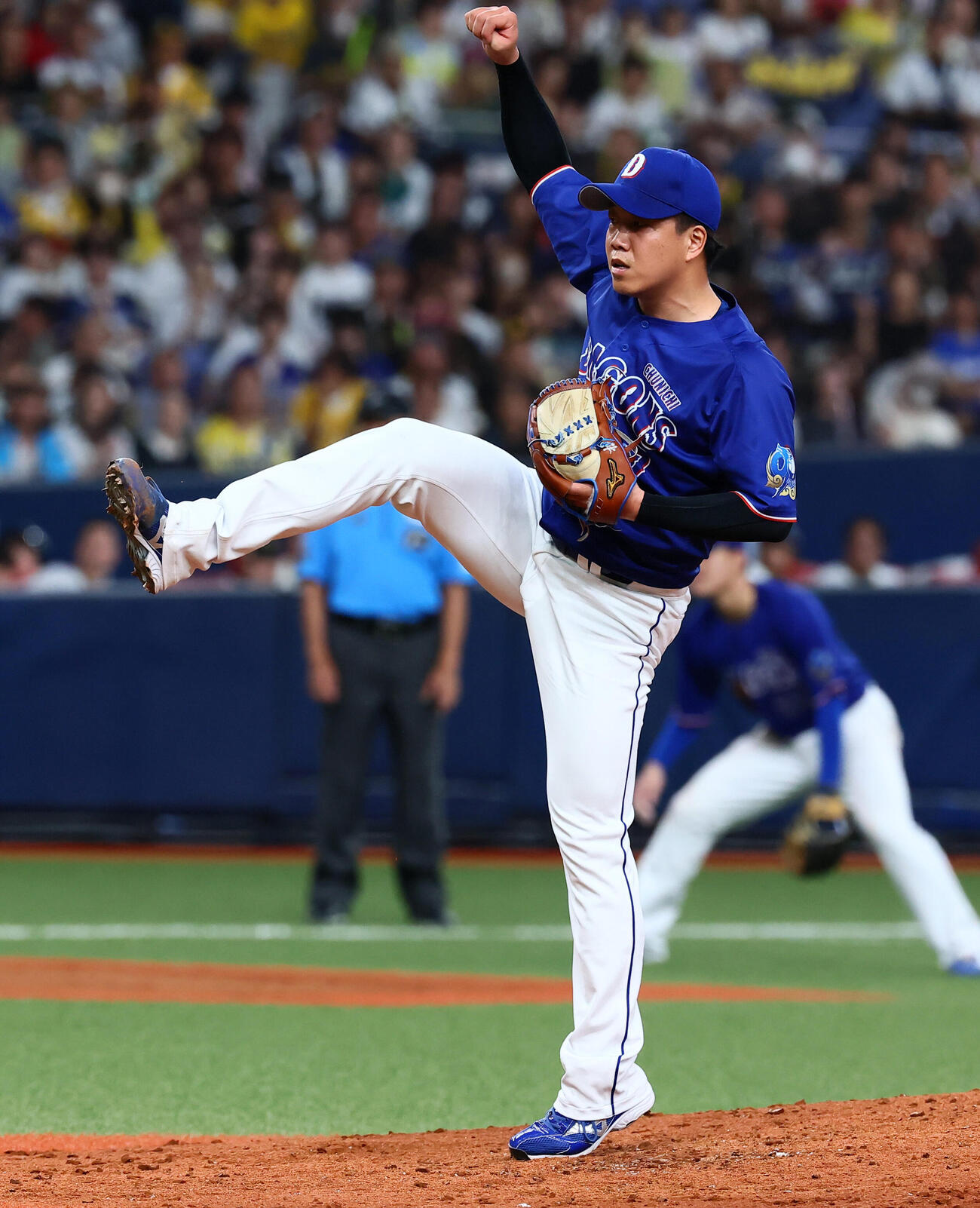 阪神対中日　阪神打線相手に好投する中日先発柳裕也（撮影・加藤哉）