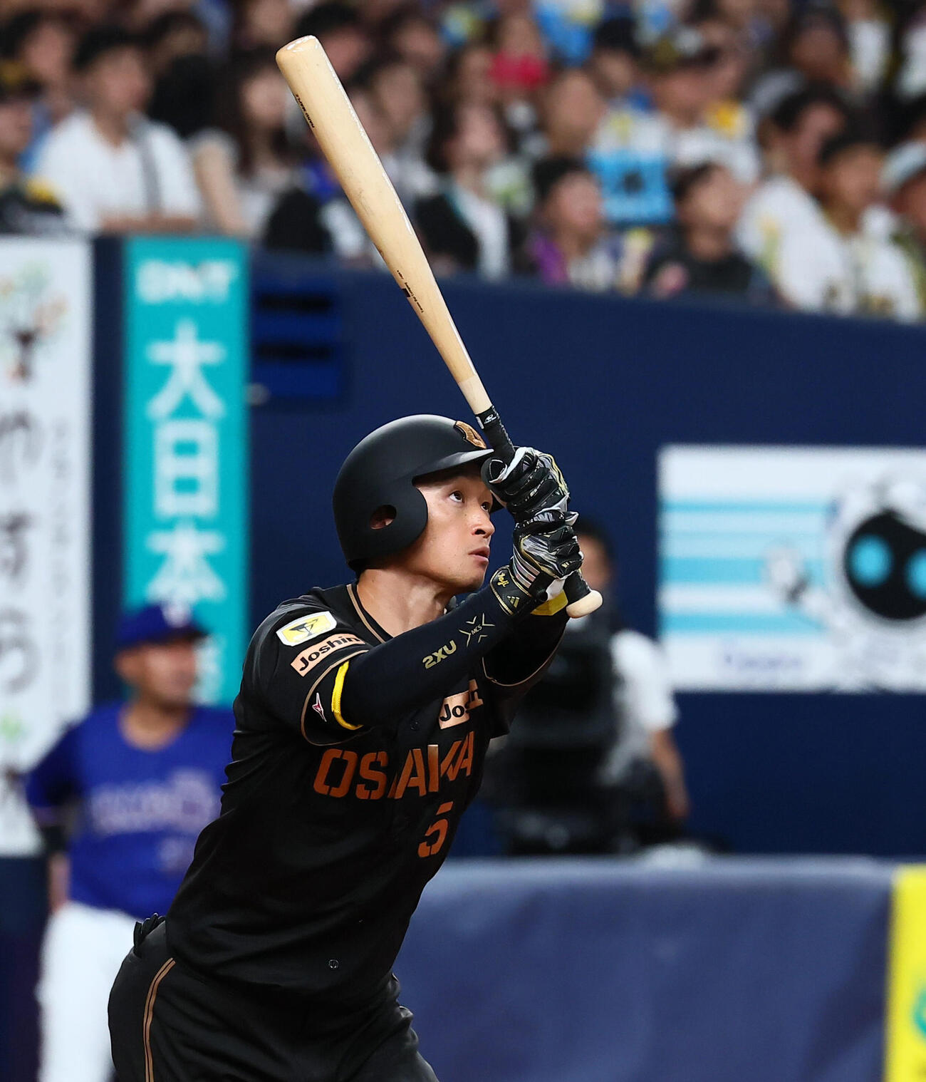 阪神対中日　6回裏阪神無死、近本光司は先制の右越え本塁打を放つ（撮影・加藤哉）