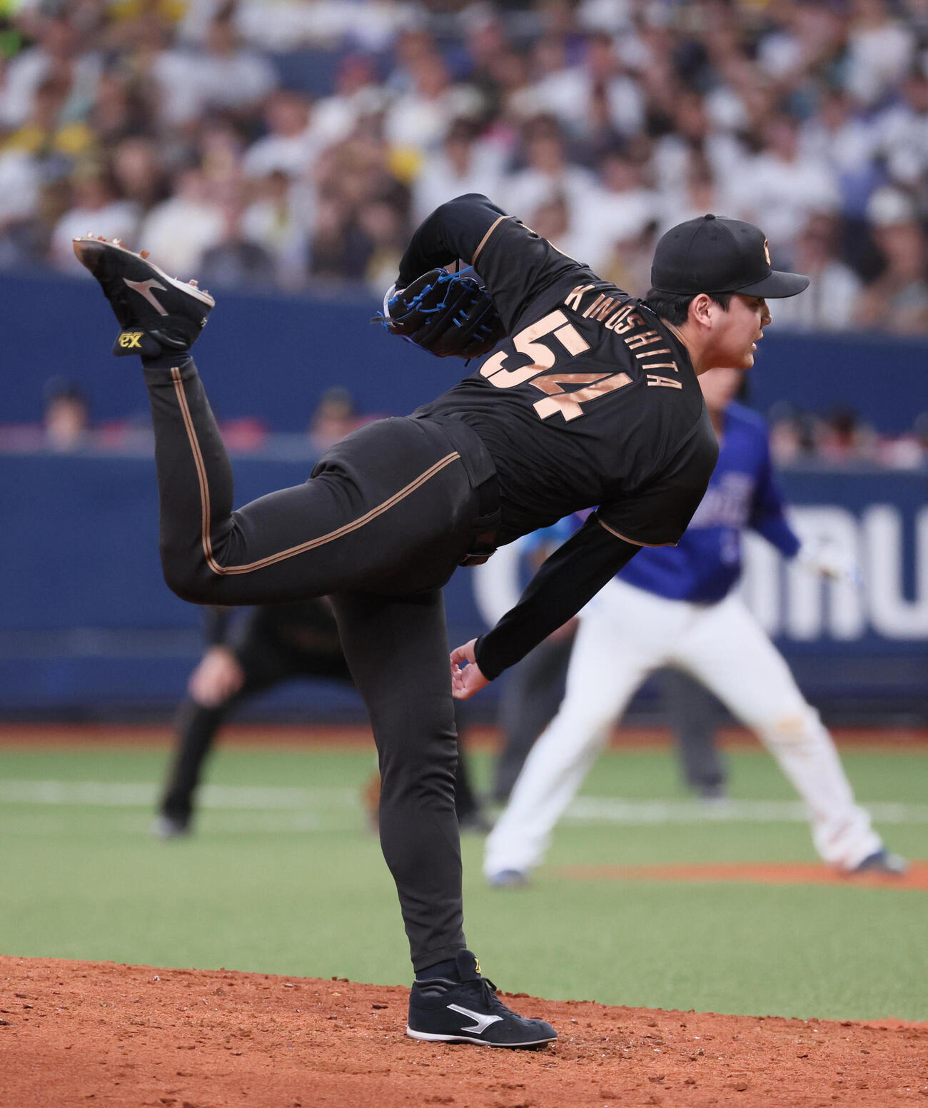 阪神対中日　阪神2番手の木下里都（撮影・宮崎幸一）