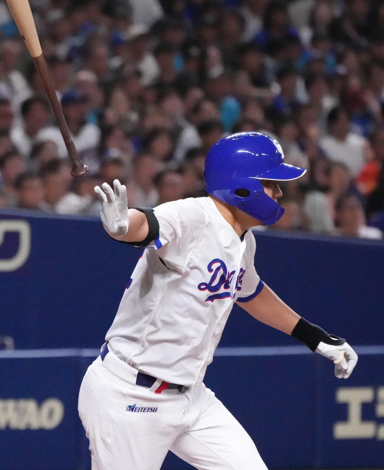中日対DeNA 2回裏中日2死二、三塁、2点適時打を放つ大野雄大（撮影・森本幸一）