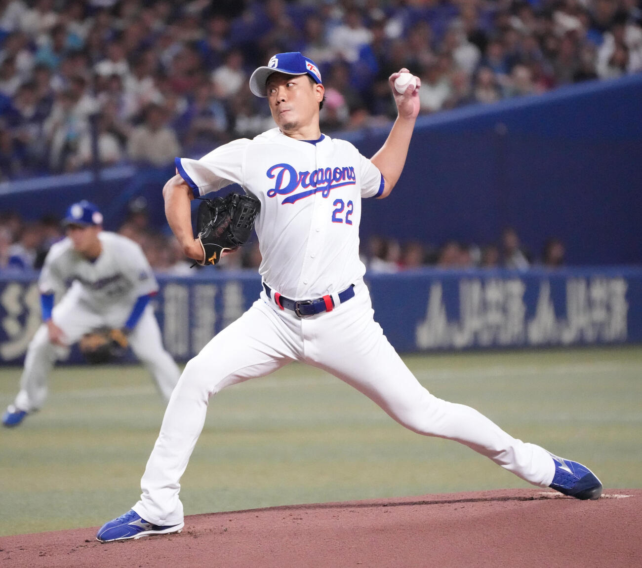 中日対DeNA 1回表、登板する中日先発の大野雄大（撮影・森本幸一）