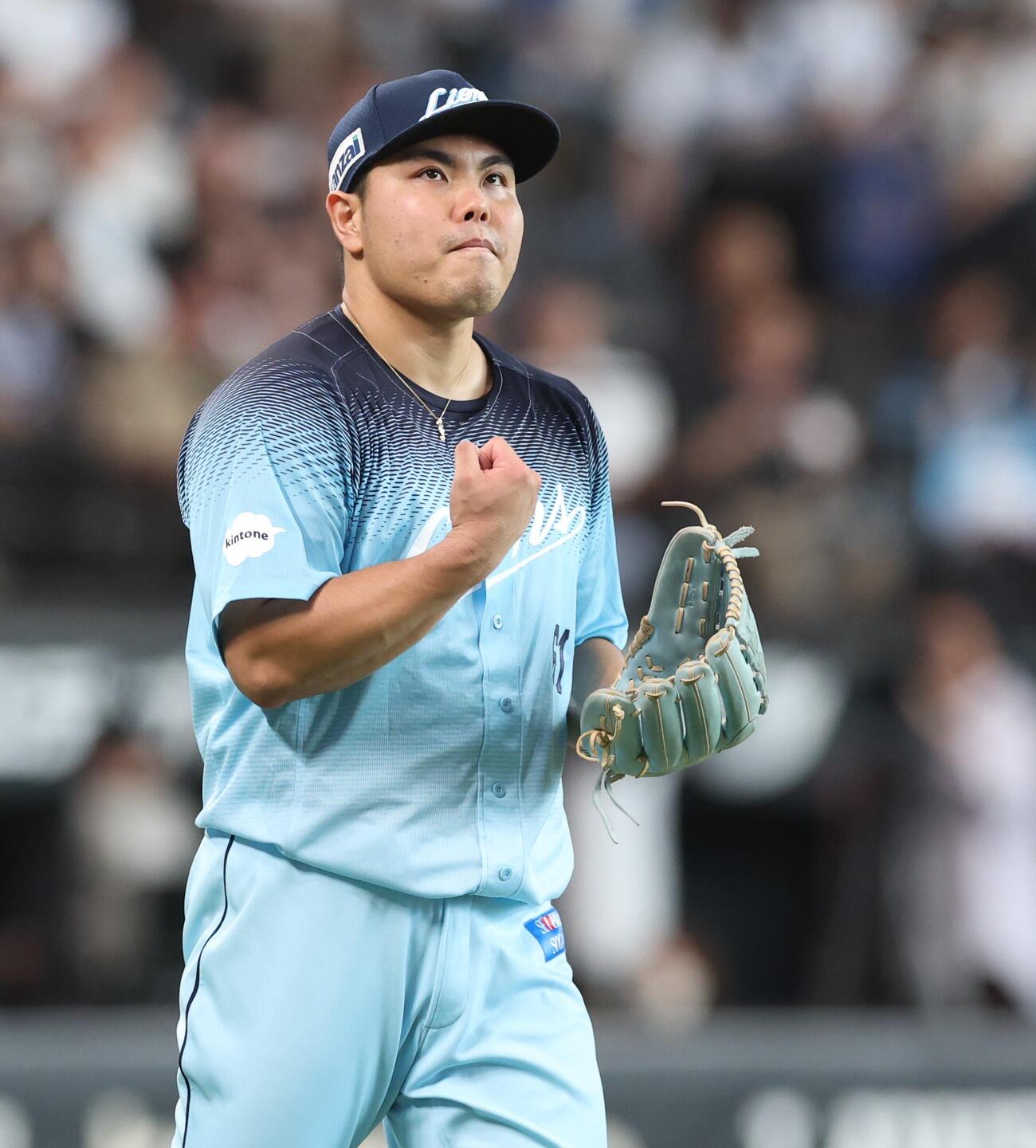 日本ハム対西武　7回裏日本ハム無死一塁、清宮幸太郎を併殺にとる平良海馬（撮影・黒川智章）