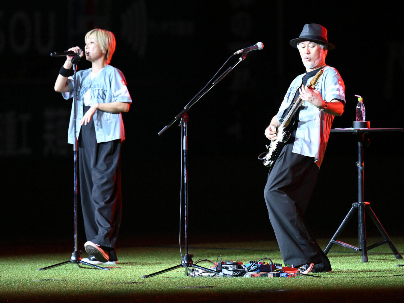 ソフトバンク対ロッテ　試合後ライブパフォーマンスを行うDo As Infinity（撮影・林敢治）