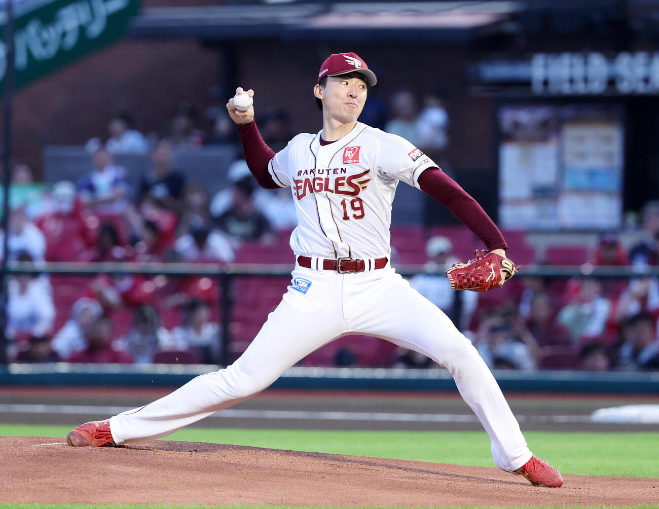 楽天対オリックス　力投する楽天先発の荘司康誠（撮影・鈴木正人）
