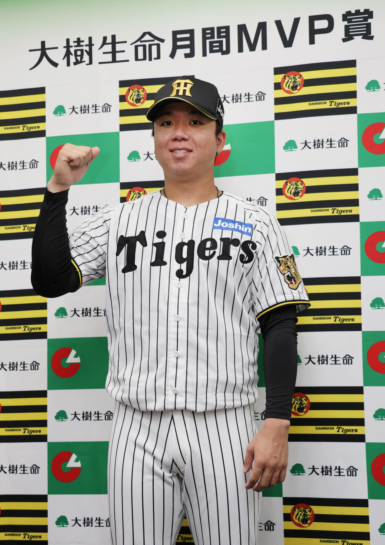 7月度の大樹生命月間MVP賞投手部門賞に輝いた阪神村上頌樹（撮影・宮崎幸一）
