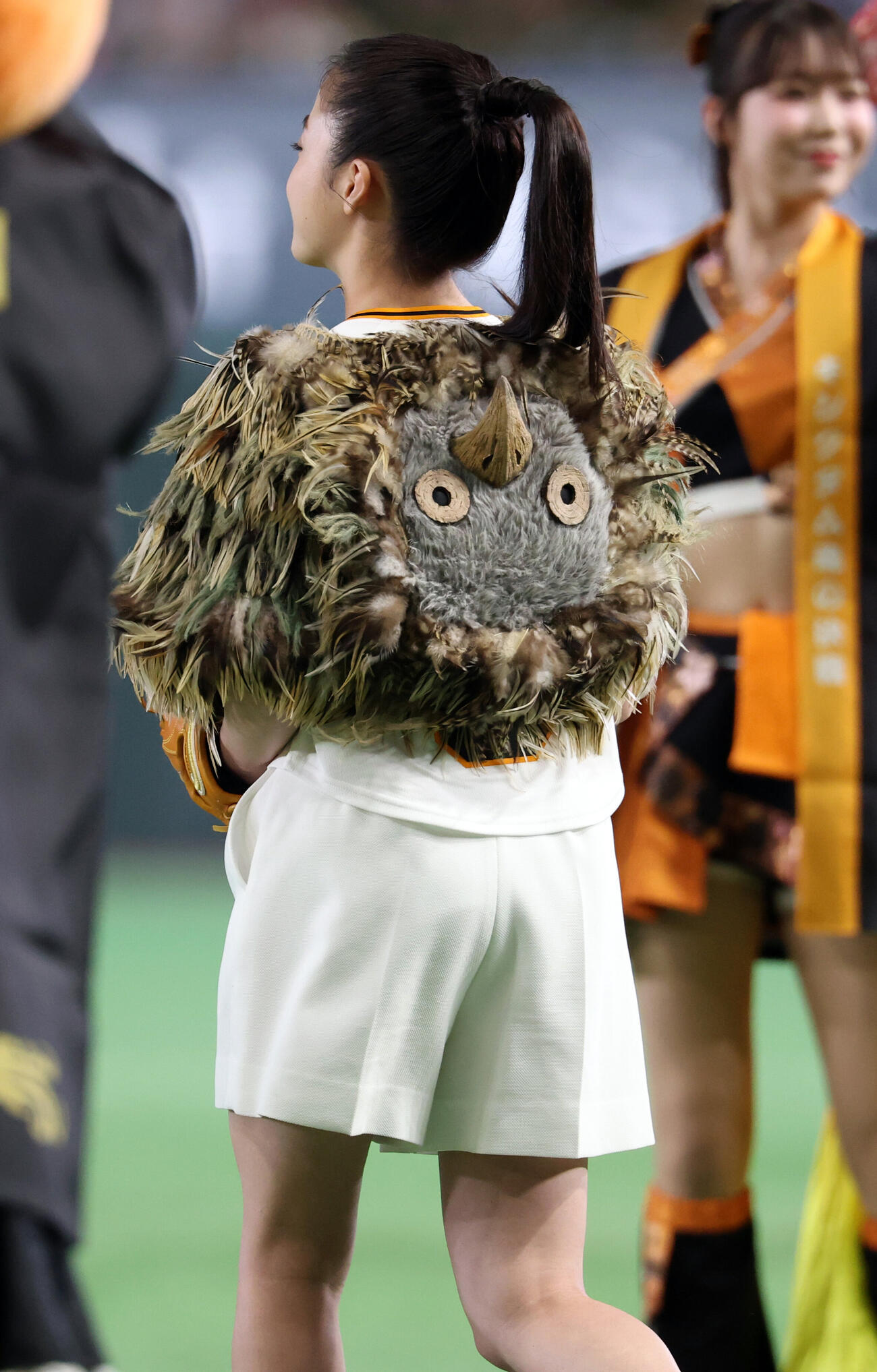 巨人対阪神　始球式を務めた橋本環奈（撮影・浅見桂子）