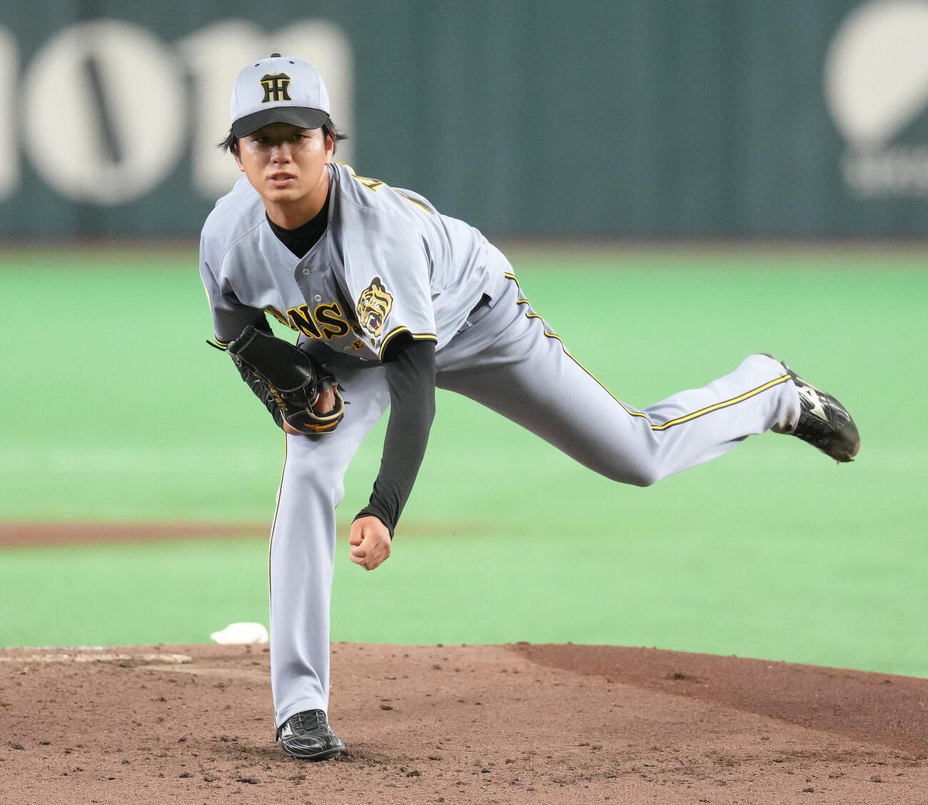 巨人対阪神　阪神先発の高橋遥人（撮影・足立雅史）