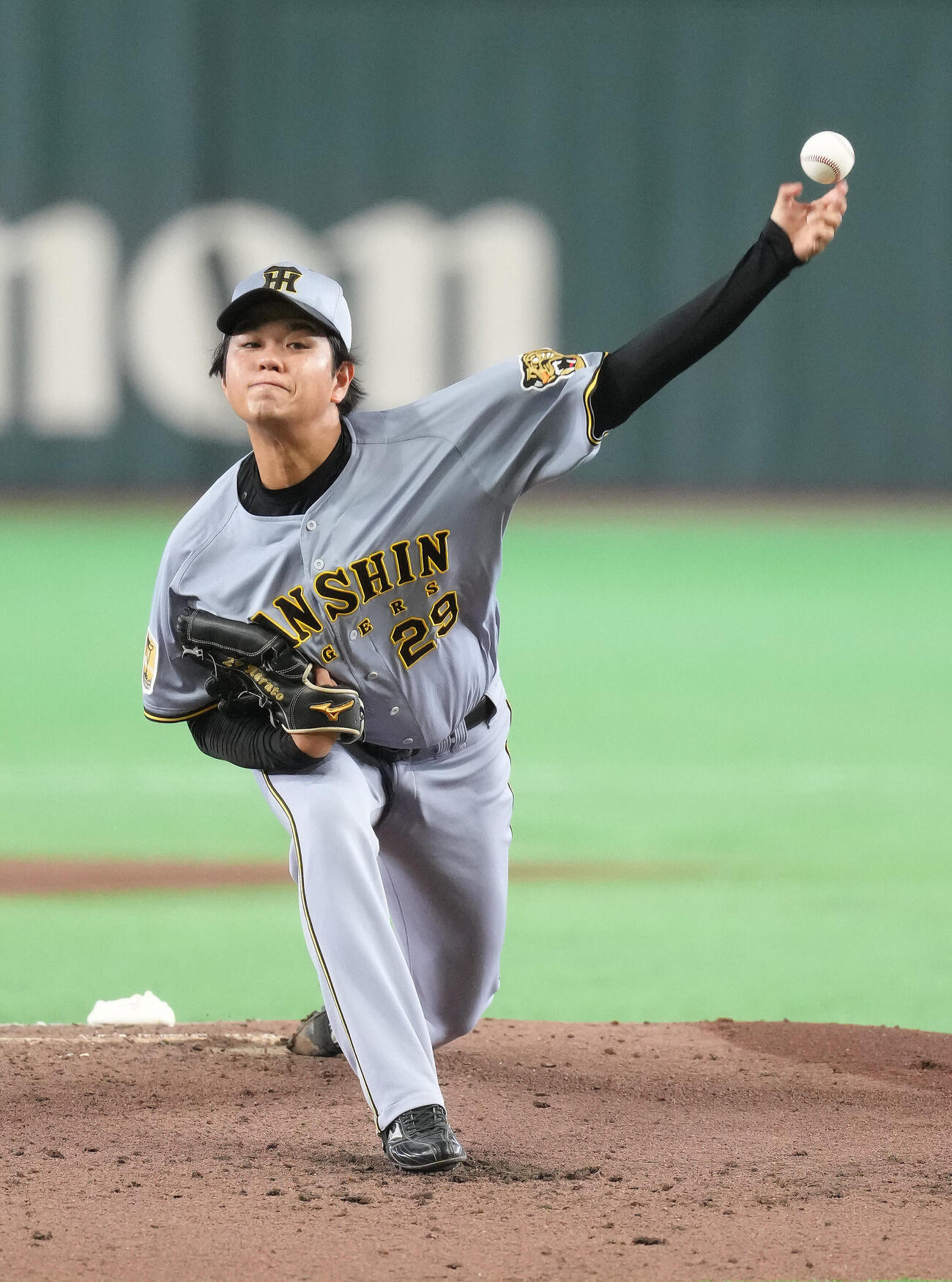 巨人対阪神　阪神先発の高橋遥人（撮影・足立雅史）
