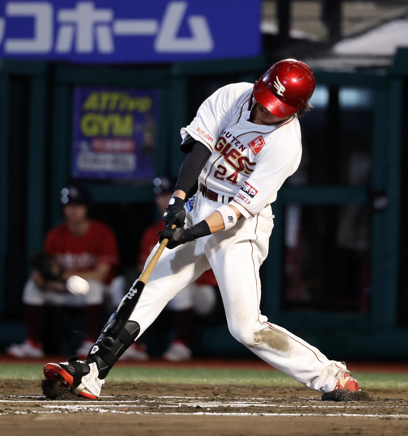 楽天対オリックス　6回裏楽天無死、黒川史陽はソロ本塁打を放つ（撮影・鈴木正人）
