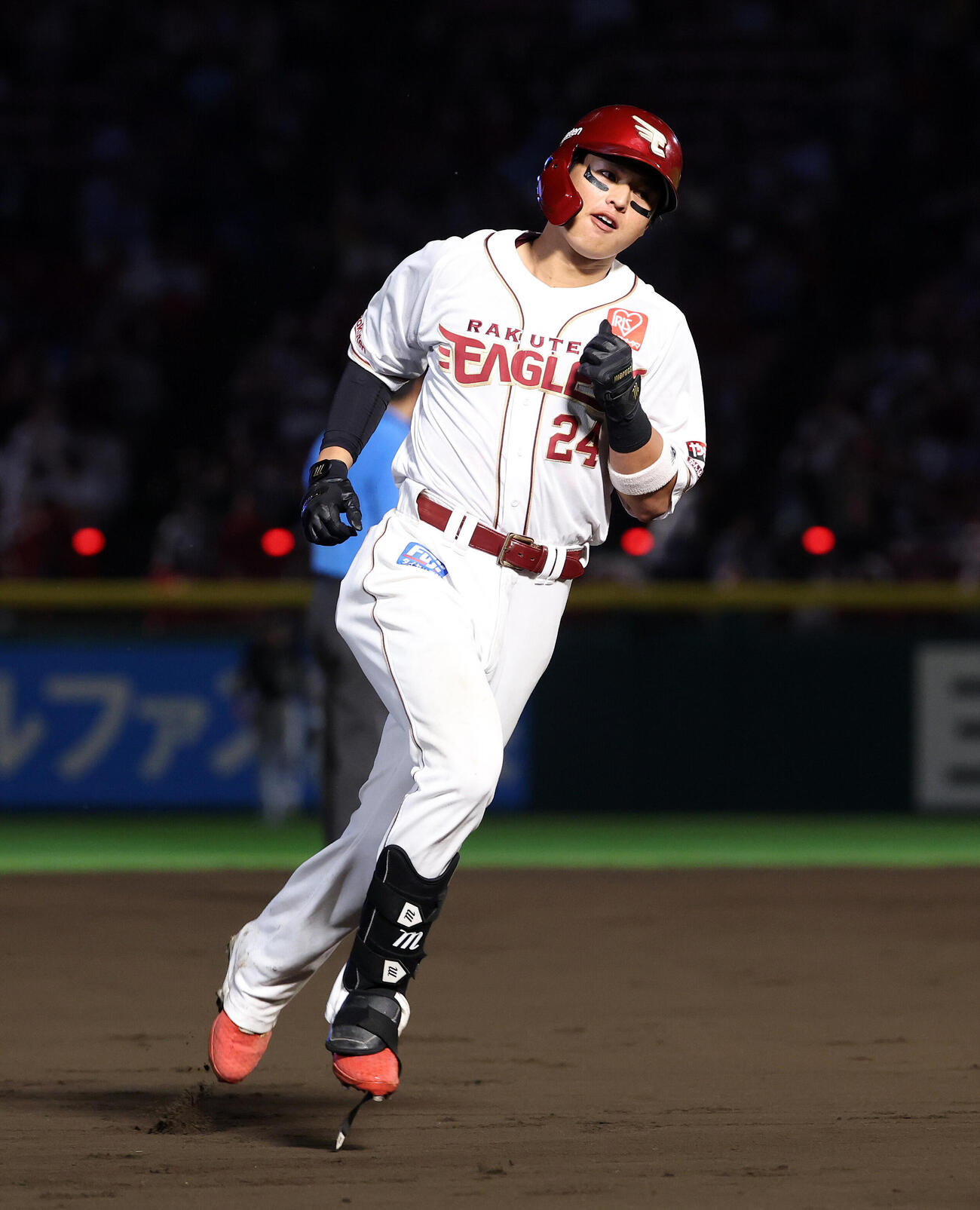 楽天対オリックス　6回裏楽天無死、黒川史陽はソロ本塁打を放つ（撮影・鈴木正人）