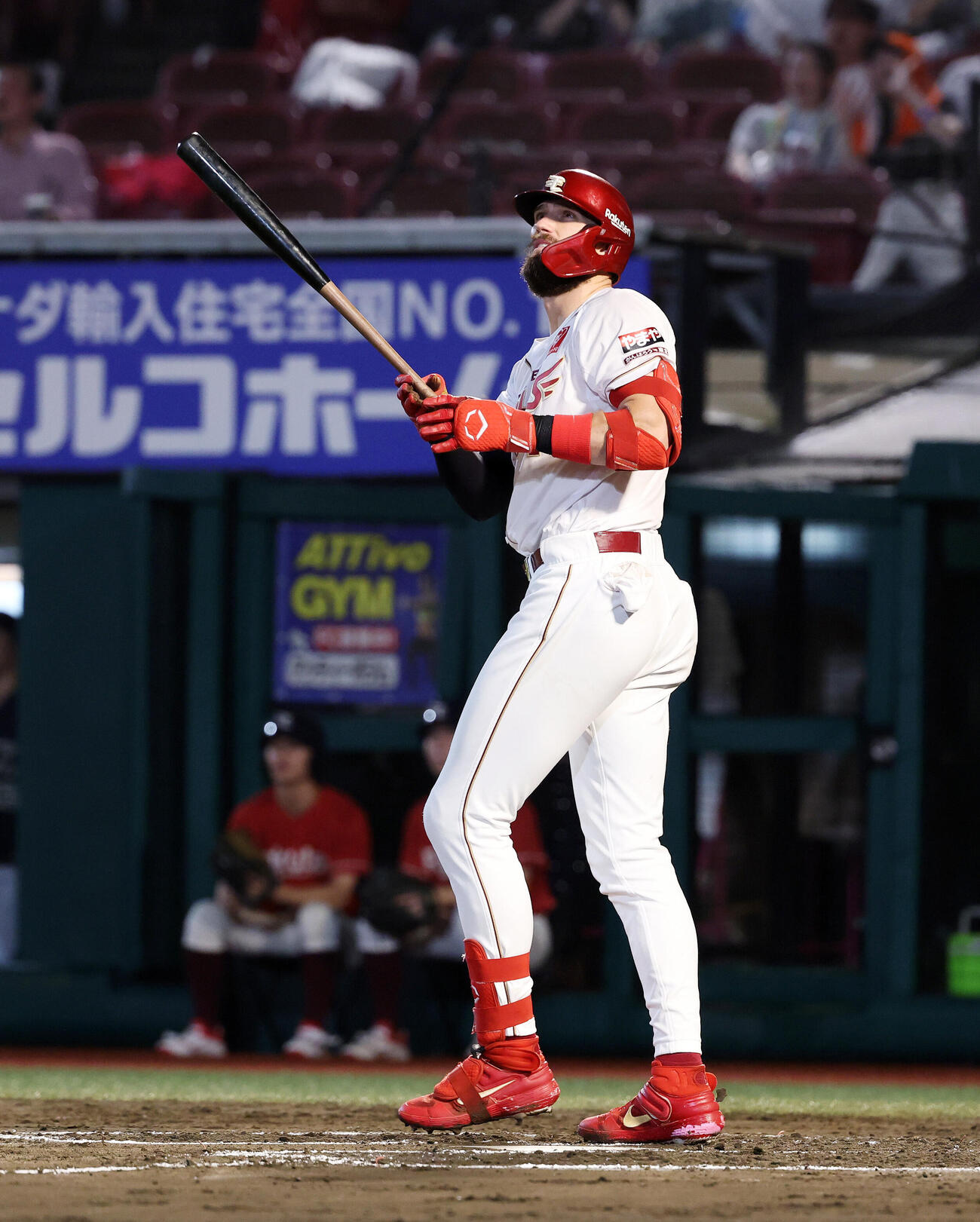楽天対オリックス　6回裏楽天無死満塁、マッカスカーは満塁本塁打を放つ（撮影・鈴木正人）