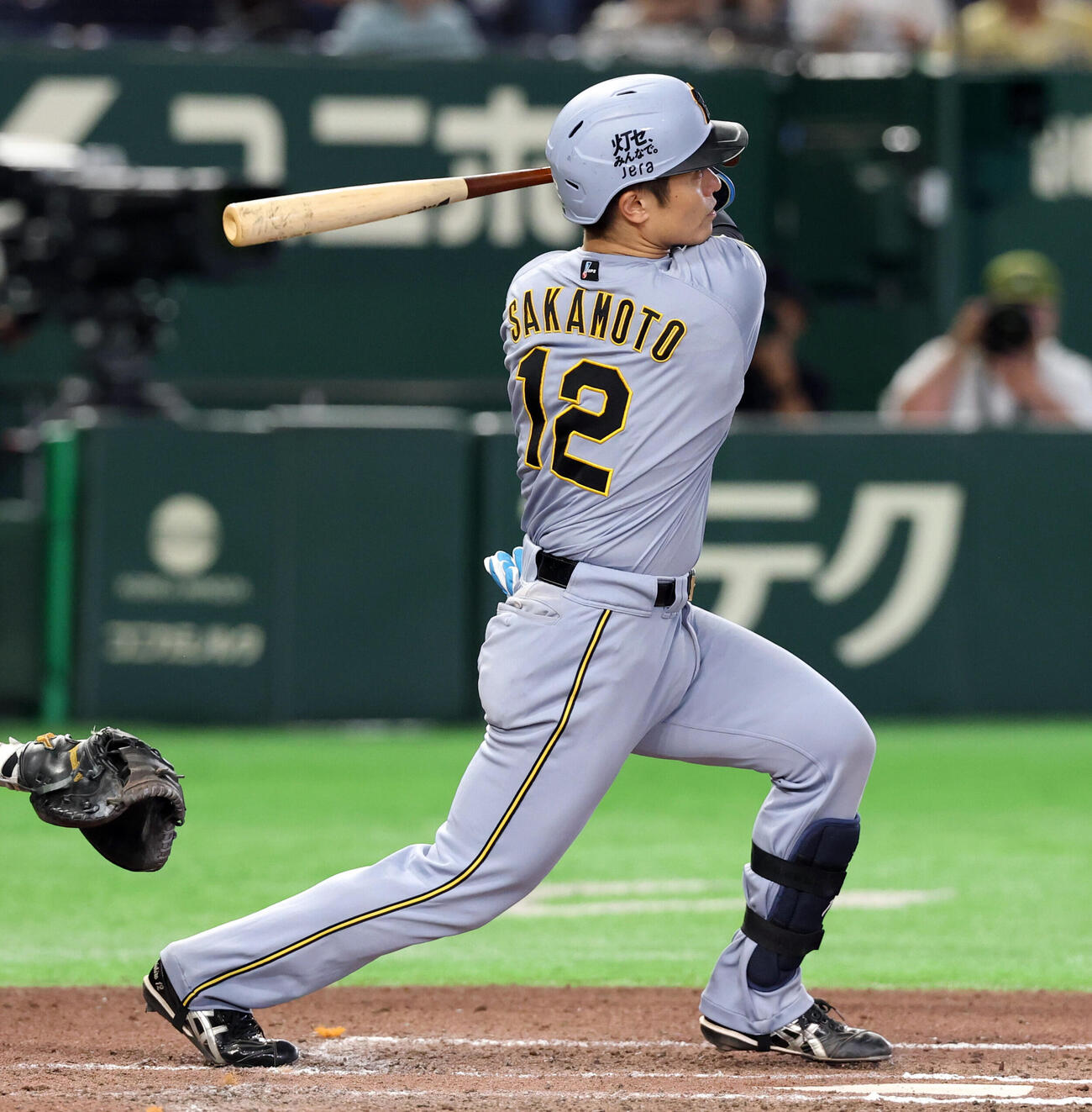 巨人対阪神　6回表阪神1死一塁、坂本誠志郎は2点本塁打を放つ（撮影・浅見桂子）