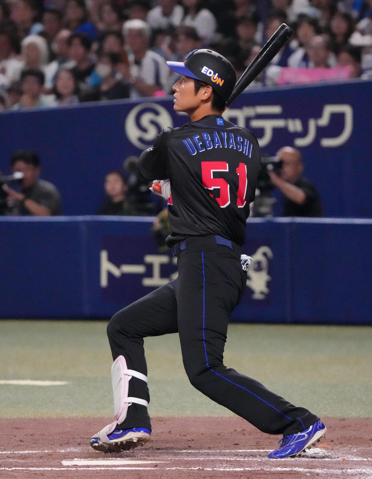 中日対DeNA 1回裏中日2死、本塁打を放つ上林誠知（撮影・森本幸一）