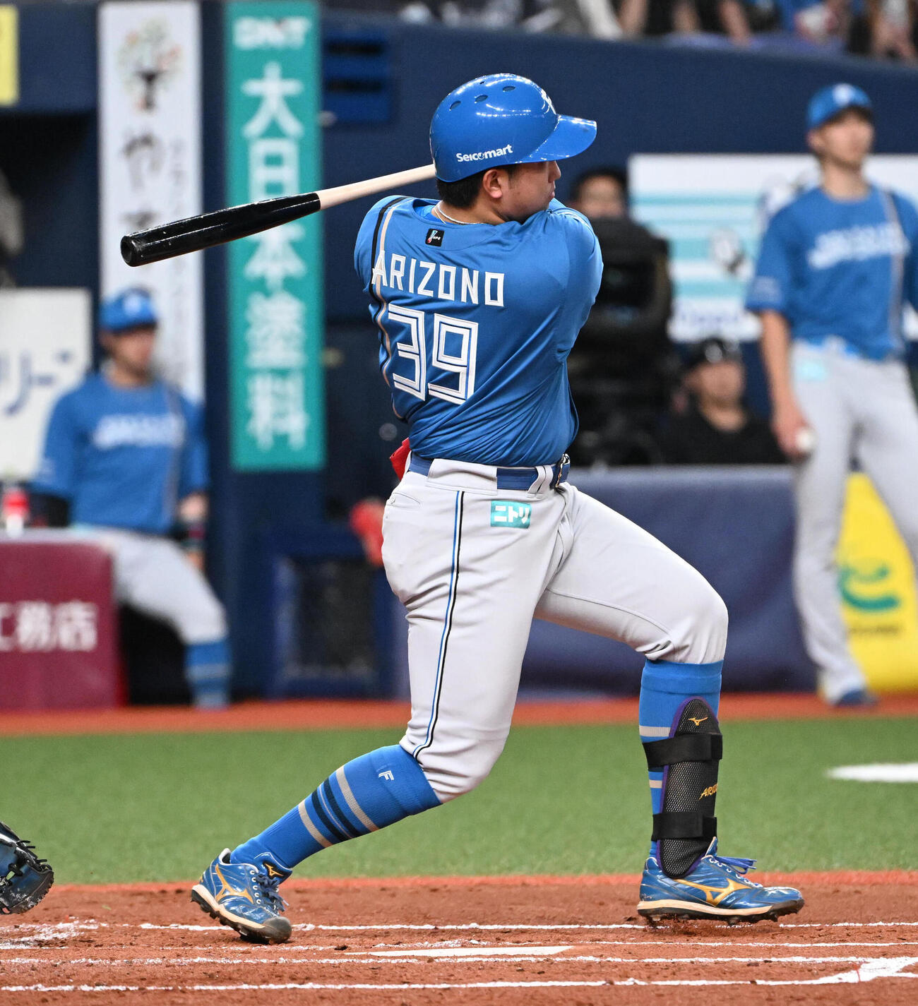 オリックス対日本ハム　2回表日本ハム2死一、二塁、有薗直輝は先制の左適時打を放つ（撮影・石井愛子）