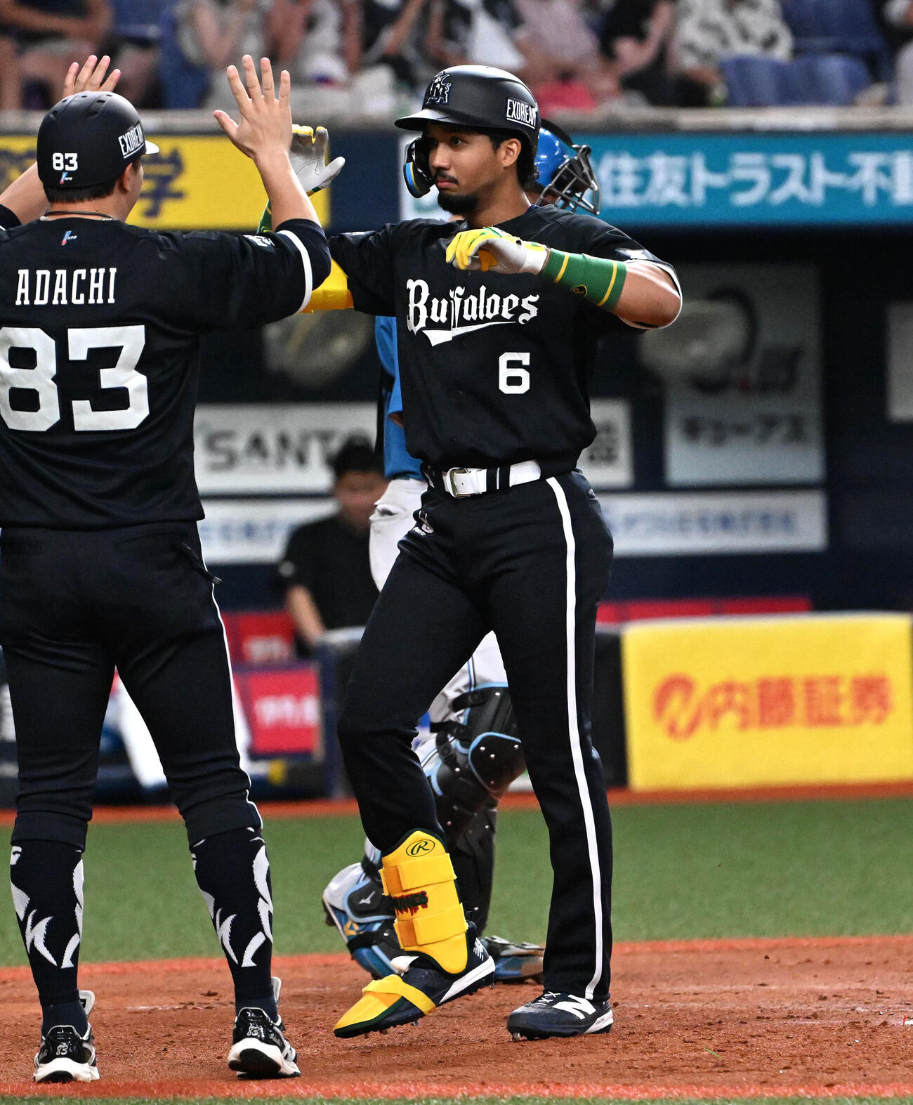 オリックス対日本ハム　6回裏オリックス1死二塁、宗佑磨は逆転2点本塁打を放つ（撮影・石井愛子）