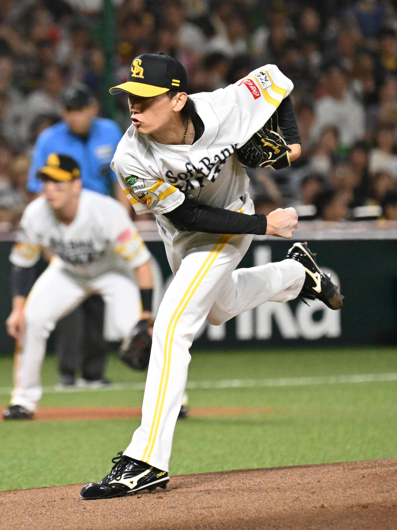 ソフトバンク対楽天　ソフトバンク先発の大津亮介（撮影・林敢治）
