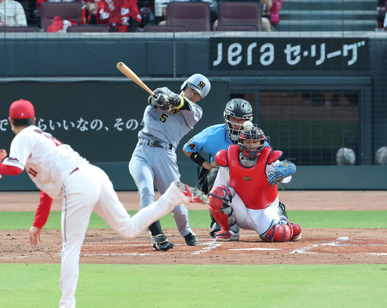 広島対阪神　4回表阪神無死、近本光司は中前打を放つ（撮影・梅根麻紀）